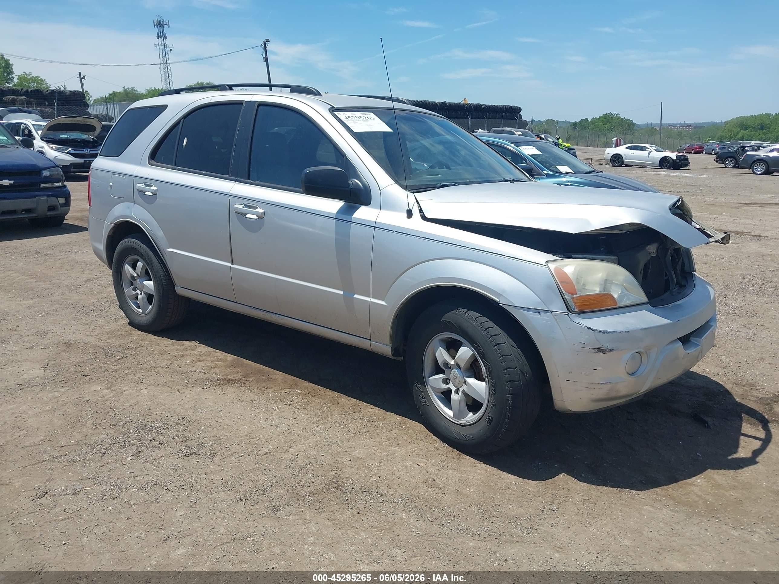 2009 Kia Sorento Lx Silver vin: KNDJC735X95868003