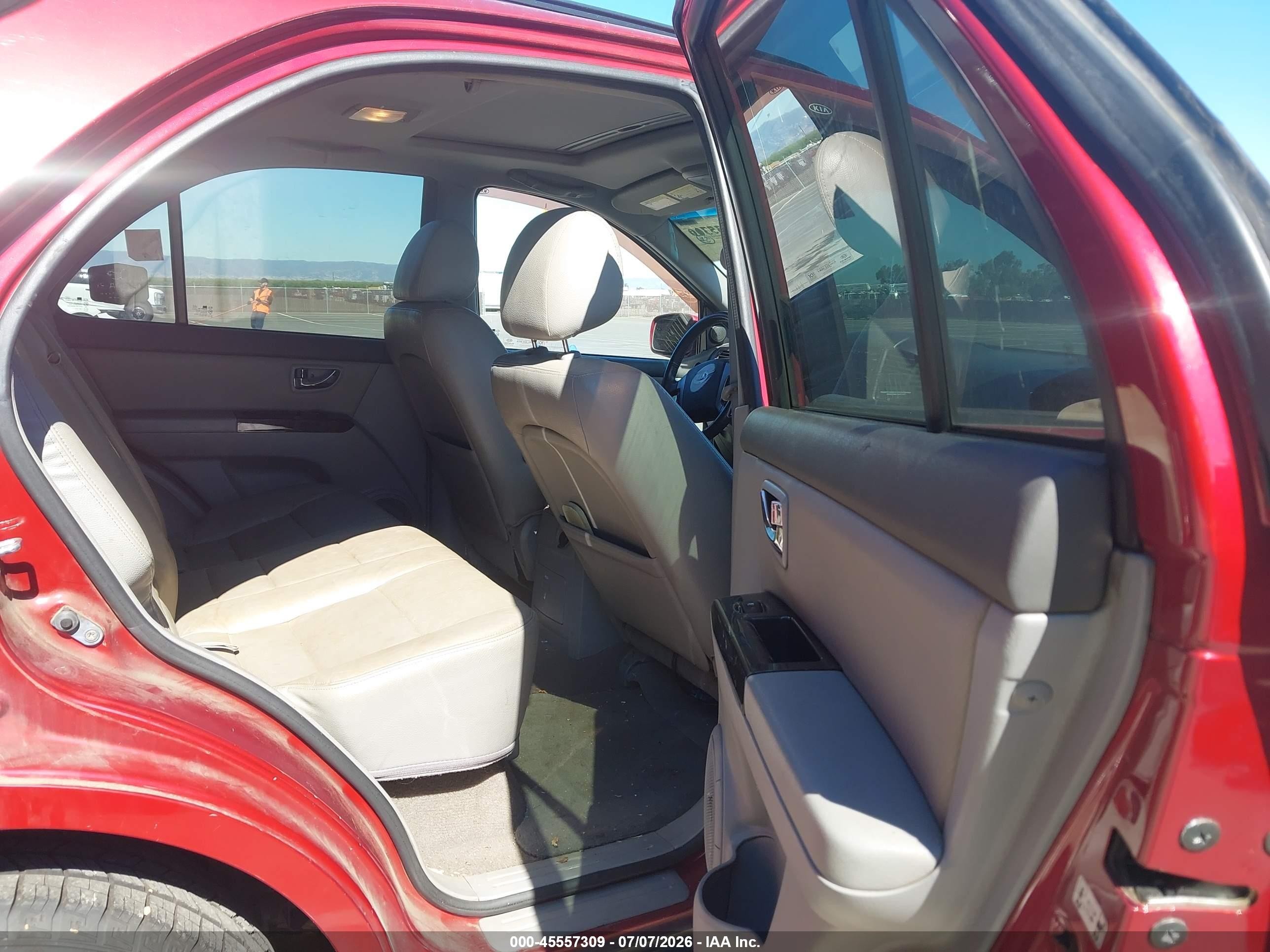 2008 Kia Sorento Ex Red vin: KNDJC736185830652