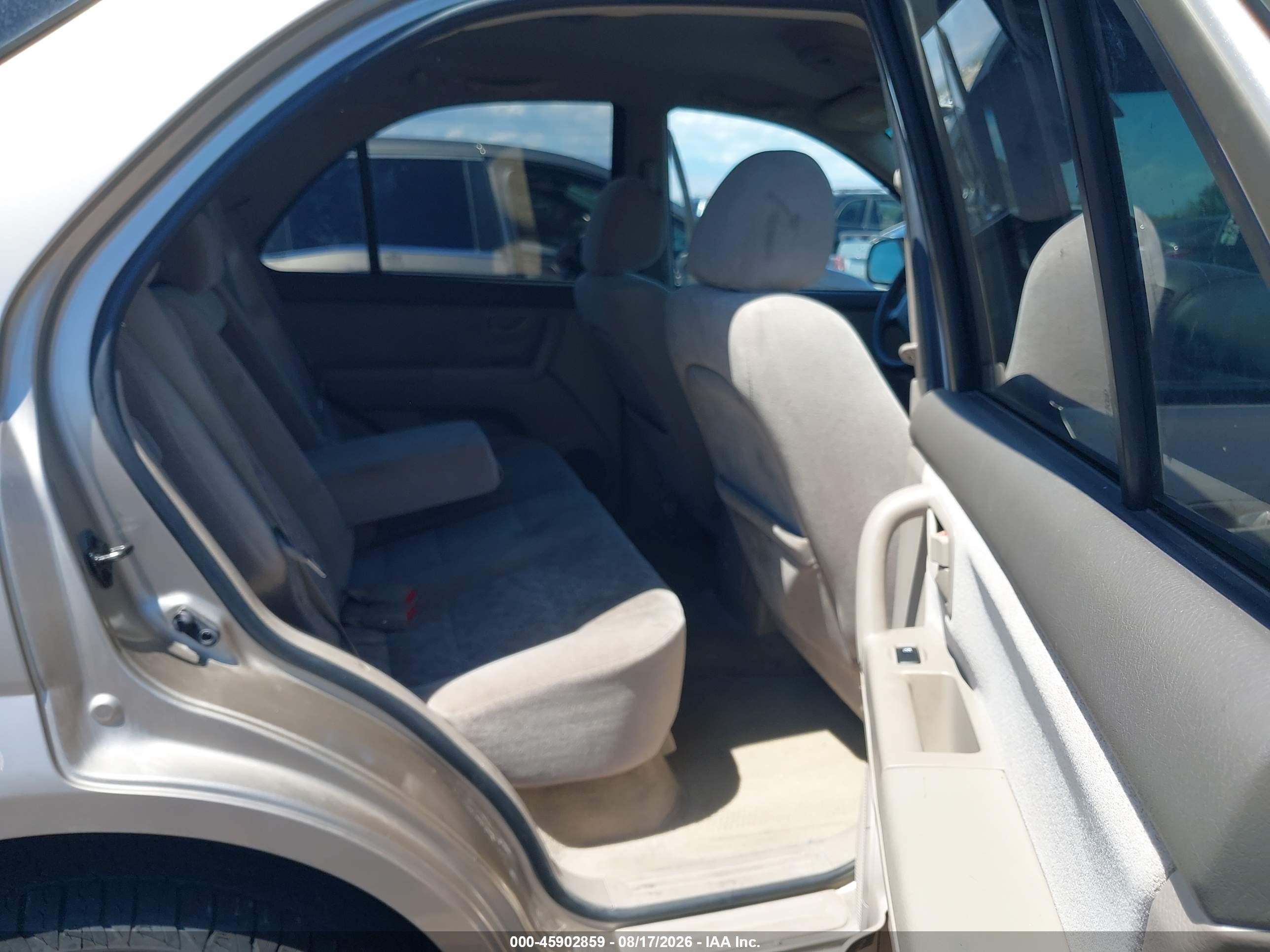 2007 Kia Sorento Lx Gold vin: KNDJC736375695009