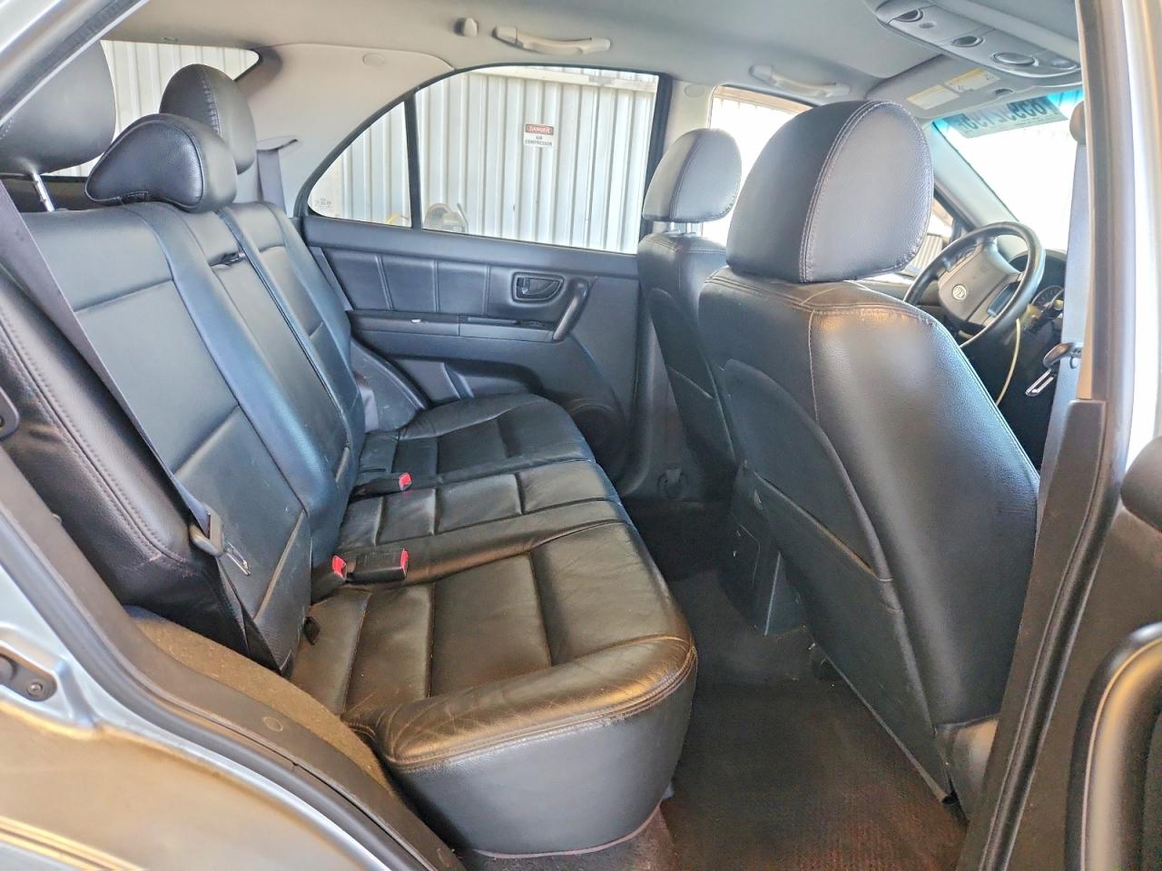 2007 Kia Sorento Lx Silver vin: KNDJC736475671530