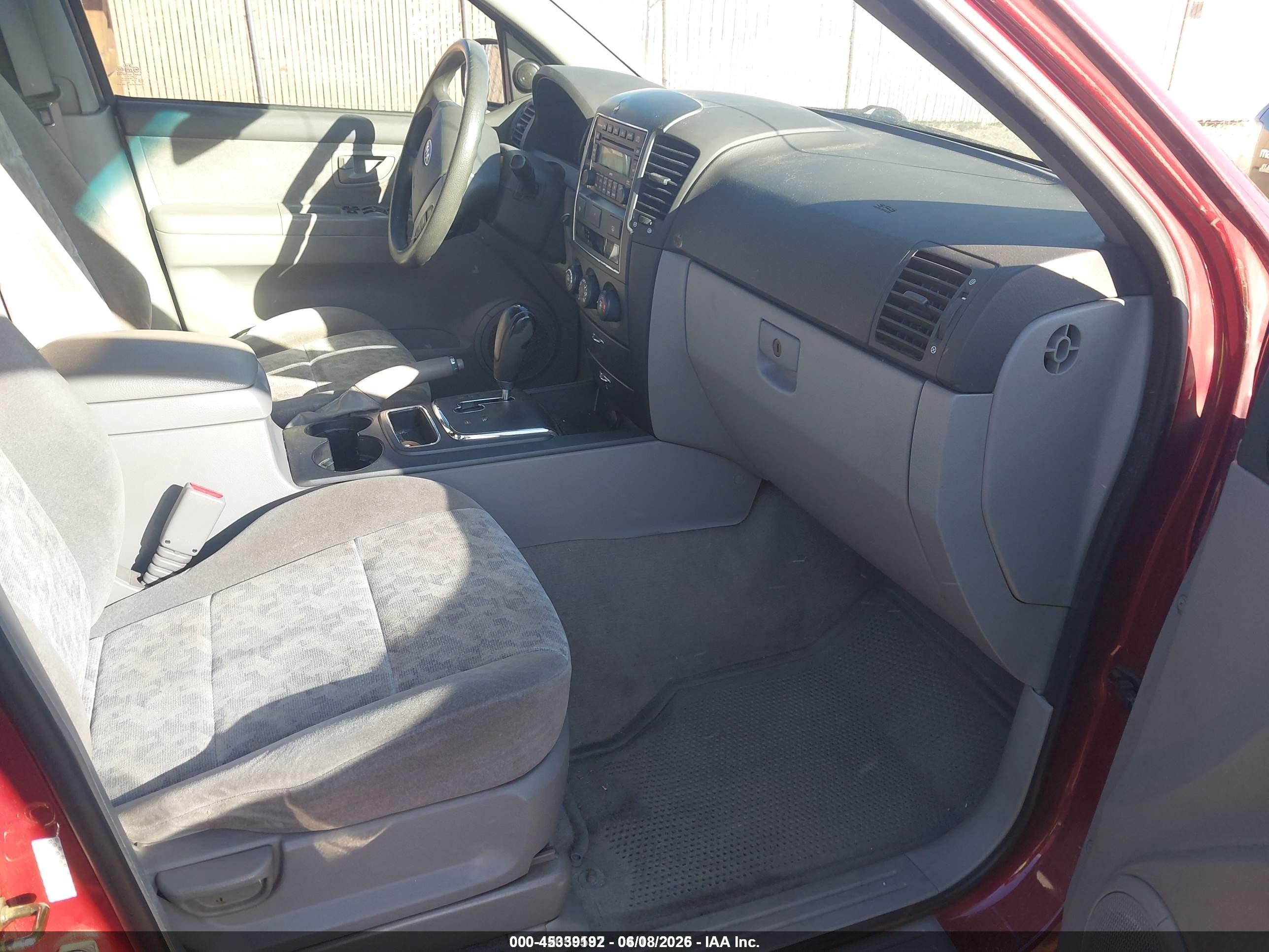 2007 Kia Sorento Lx Red vin: KNDJC736475692300