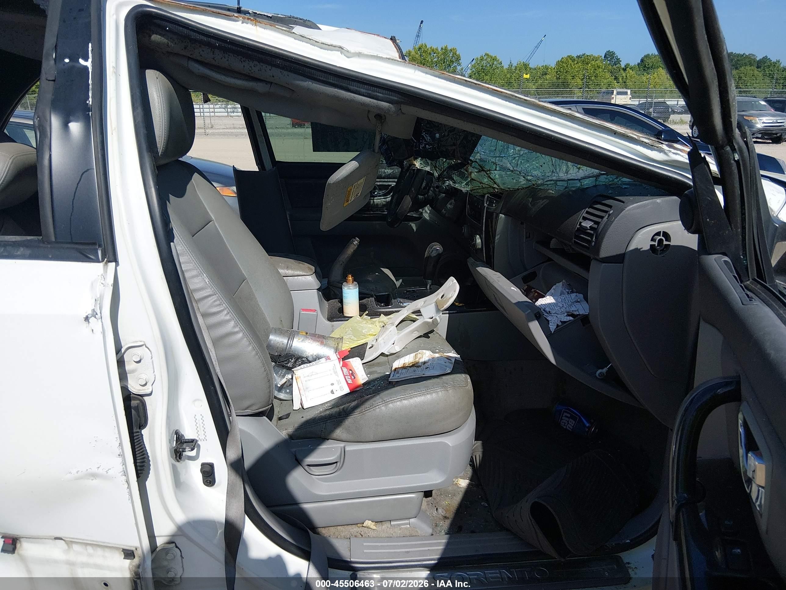 2007 Kia Sorento Ex White vin: KNDJC736975667716
