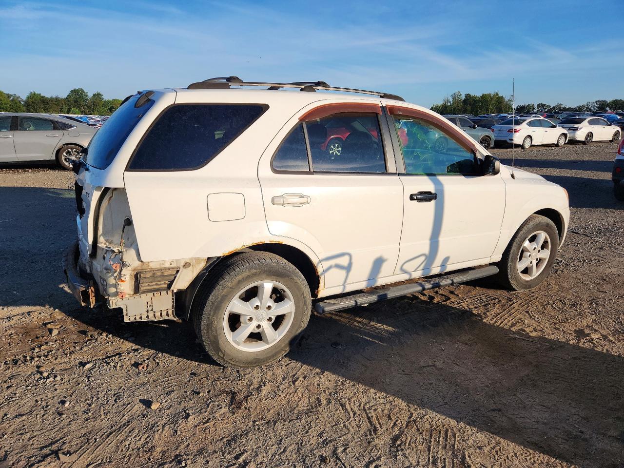 2007 Kia Sorento Lx White vin: KNDJC736975673323