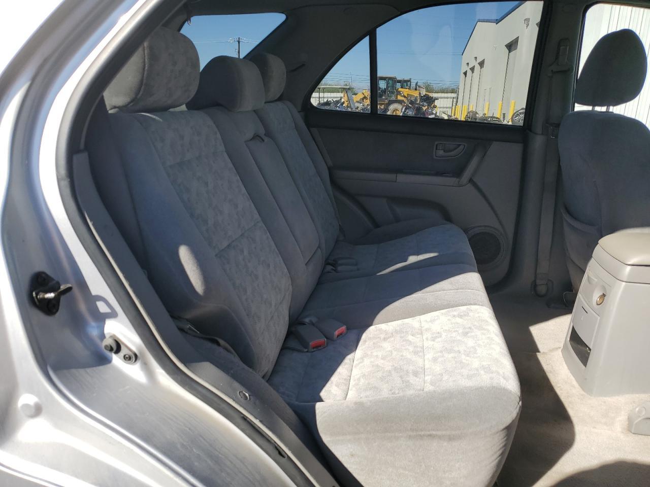 2005 Kia Sorento Ex Silver vin: KNDJD733255486702