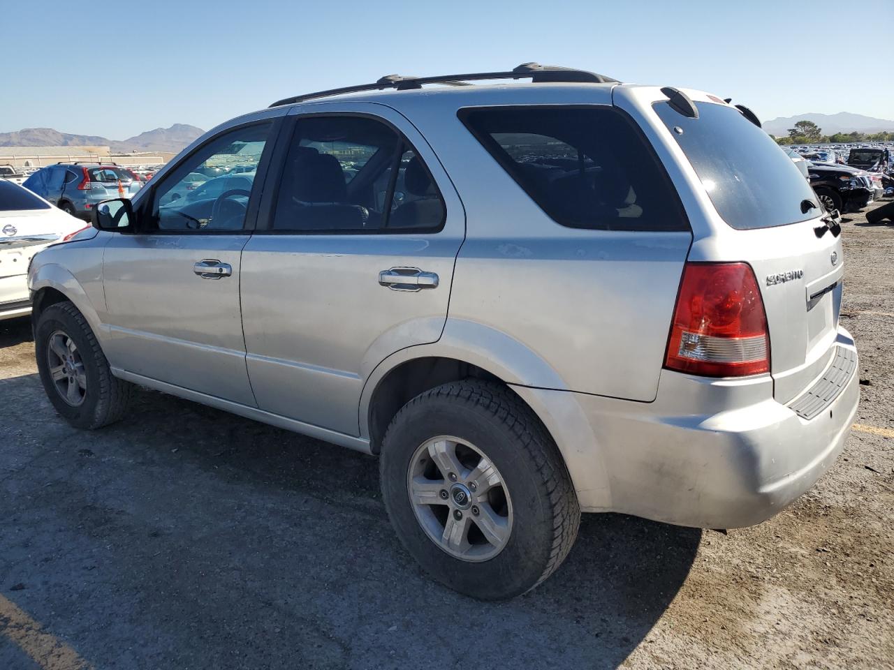 2005 Kia Sorento Ex Silver vin: KNDJD733255486702