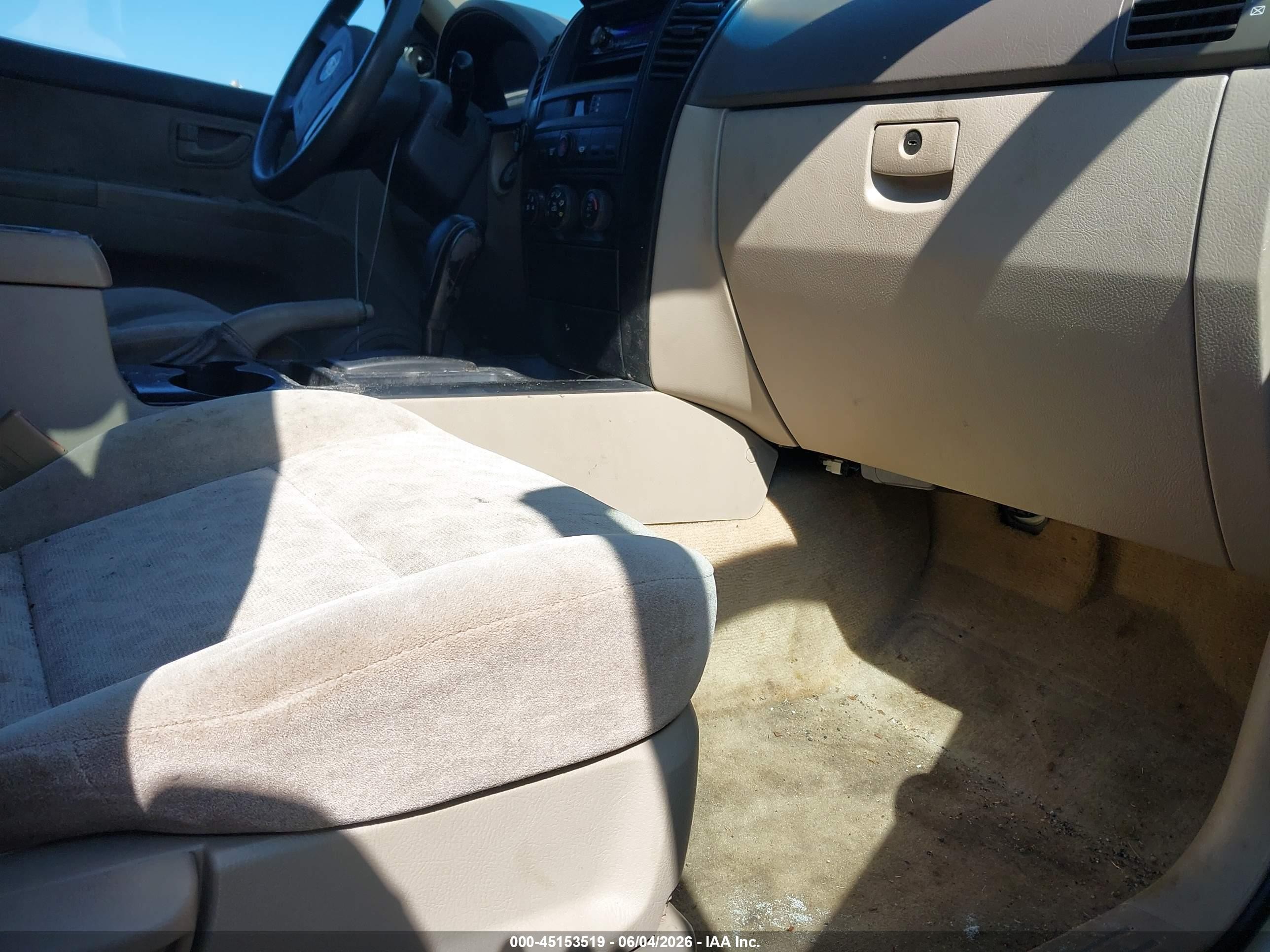 2004 Kia Sorento Ex/lx White vin: KNDJD733345213279