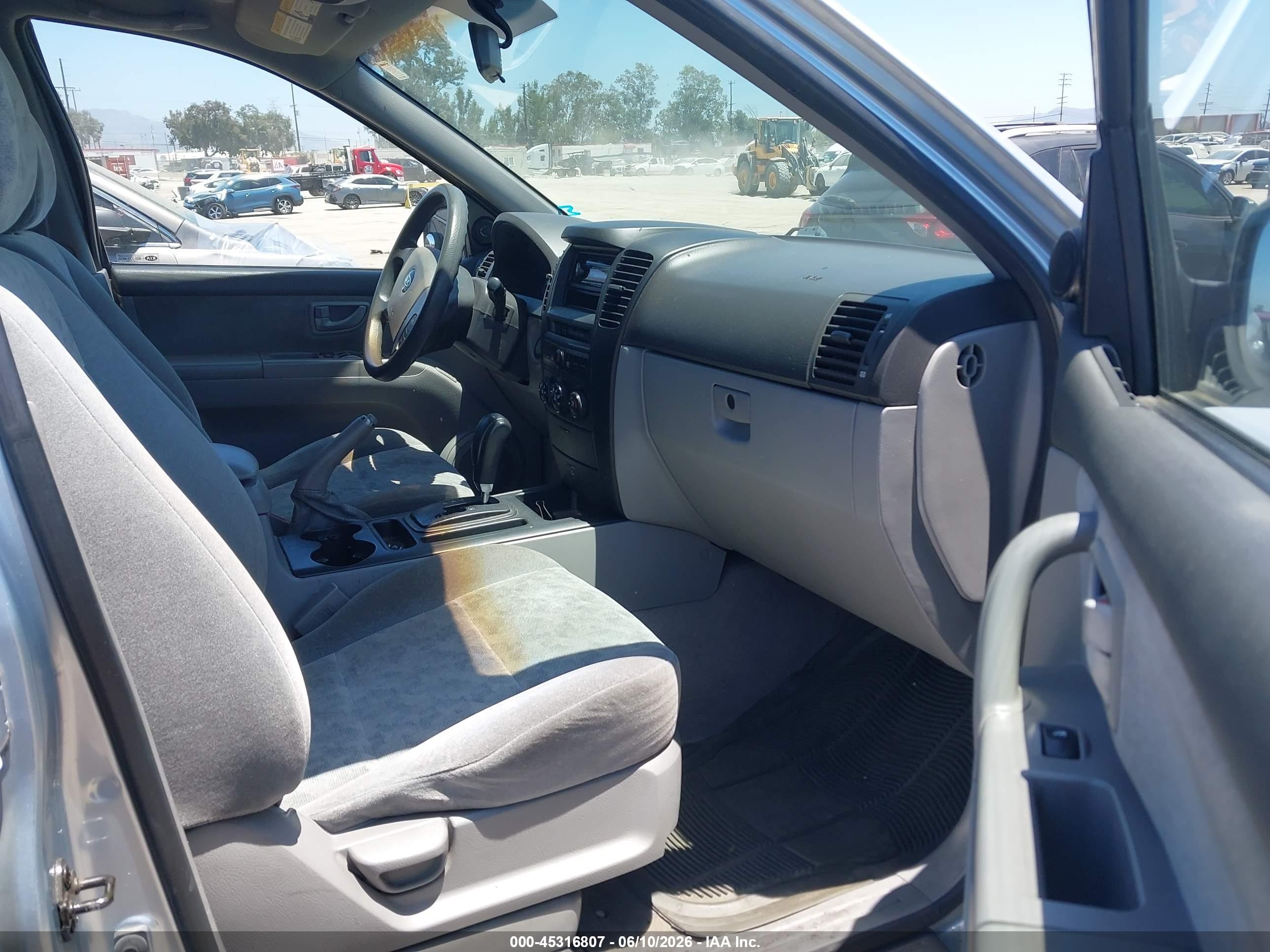2006 Kia Sorento Ex/lx Silver vin: KNDJD733365535536