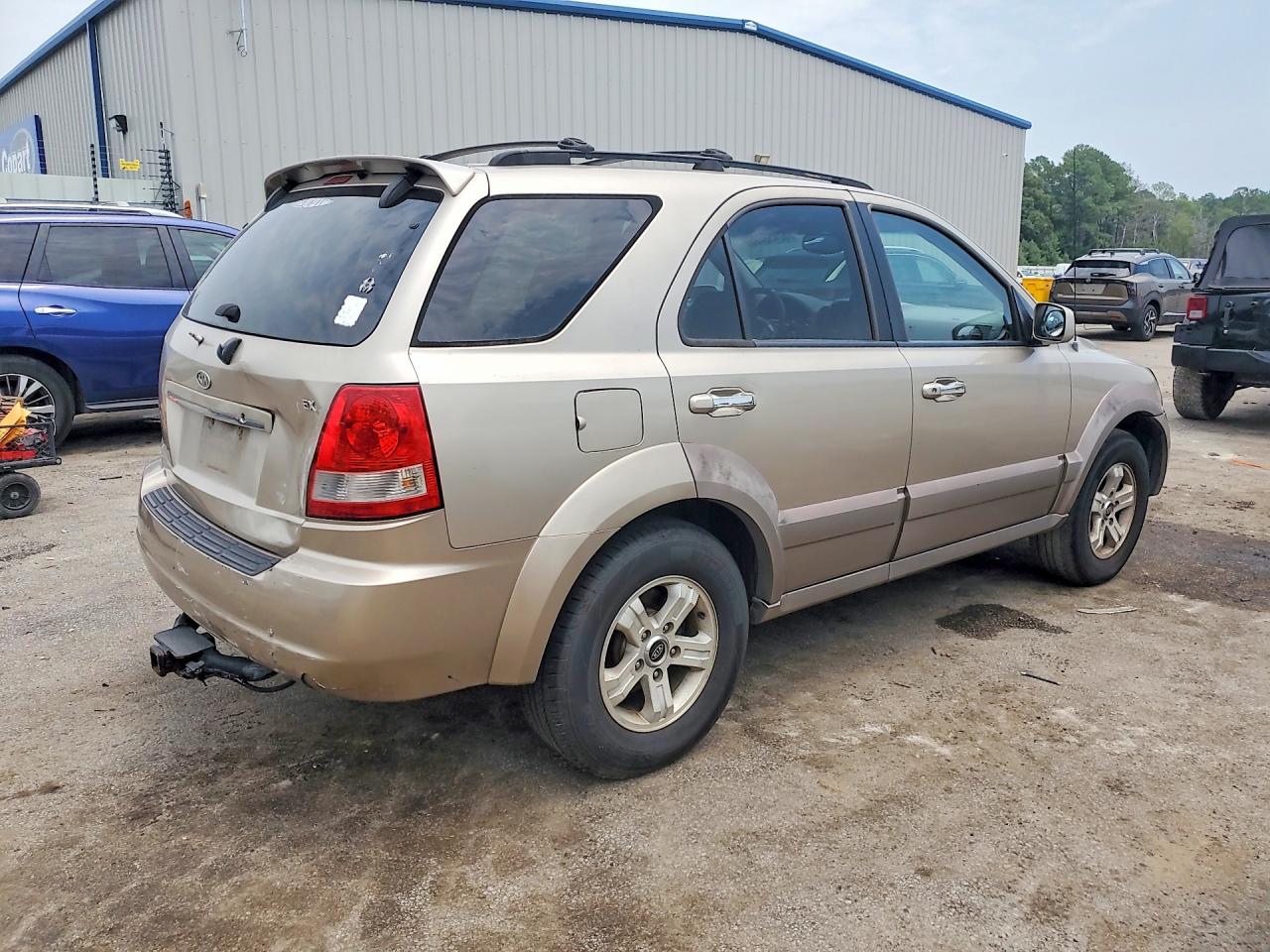 2005 Kia Sorento Lx Gold vin: KNDJD733455386665