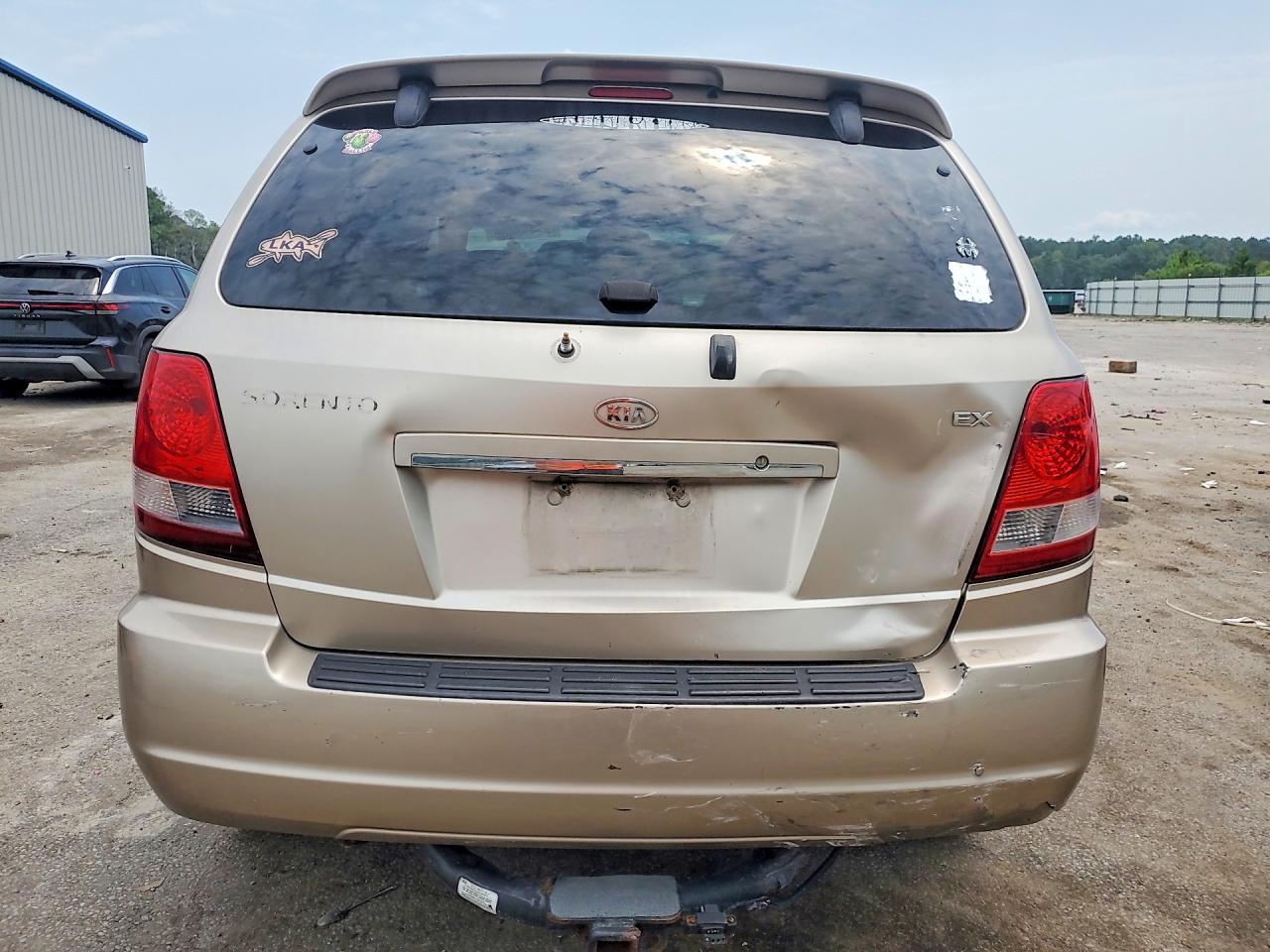 2005 Kia Sorento Lx Gold vin: KNDJD733455386665