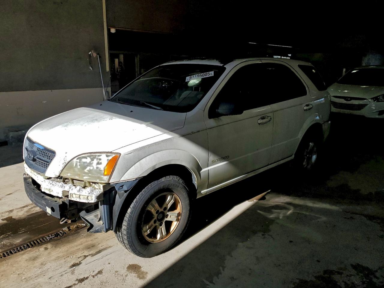 2004 Kia Sorento Ex White vin: KNDJD733545307020