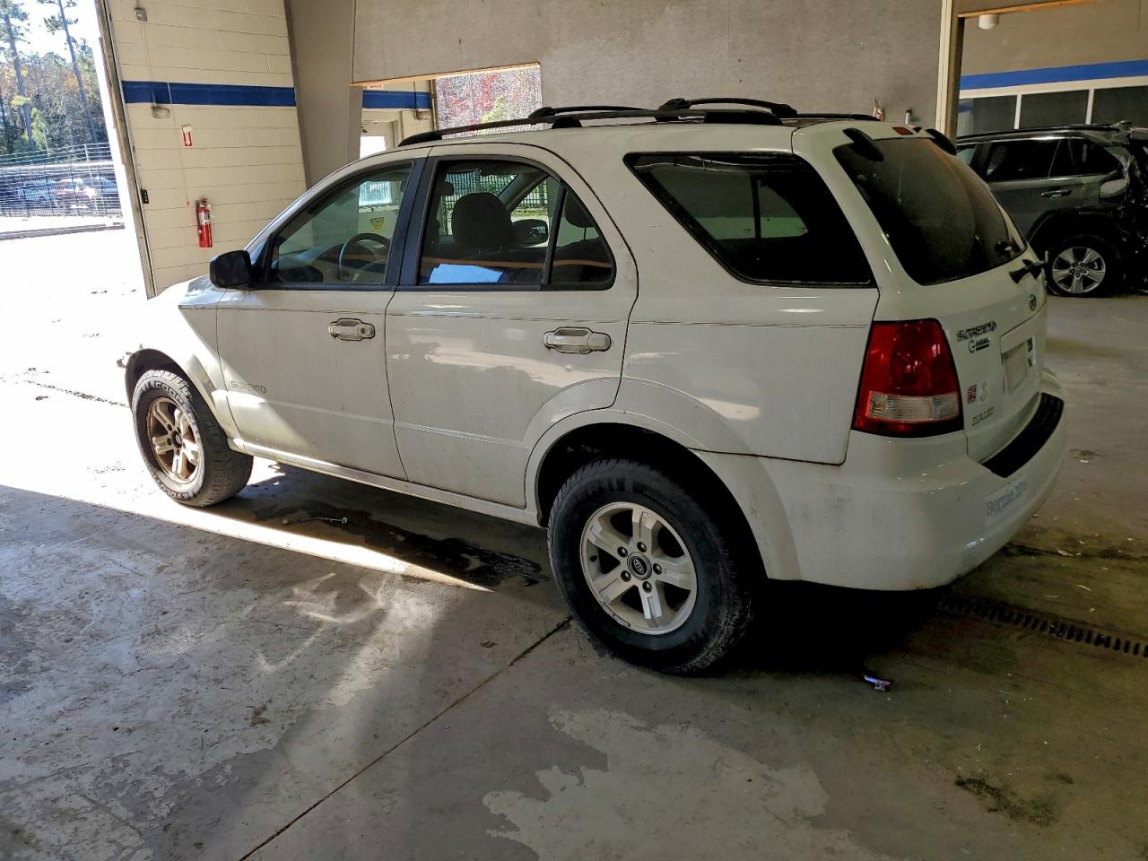 2004 Kia Sorento Ex Белый vin: KNDJD733545307020