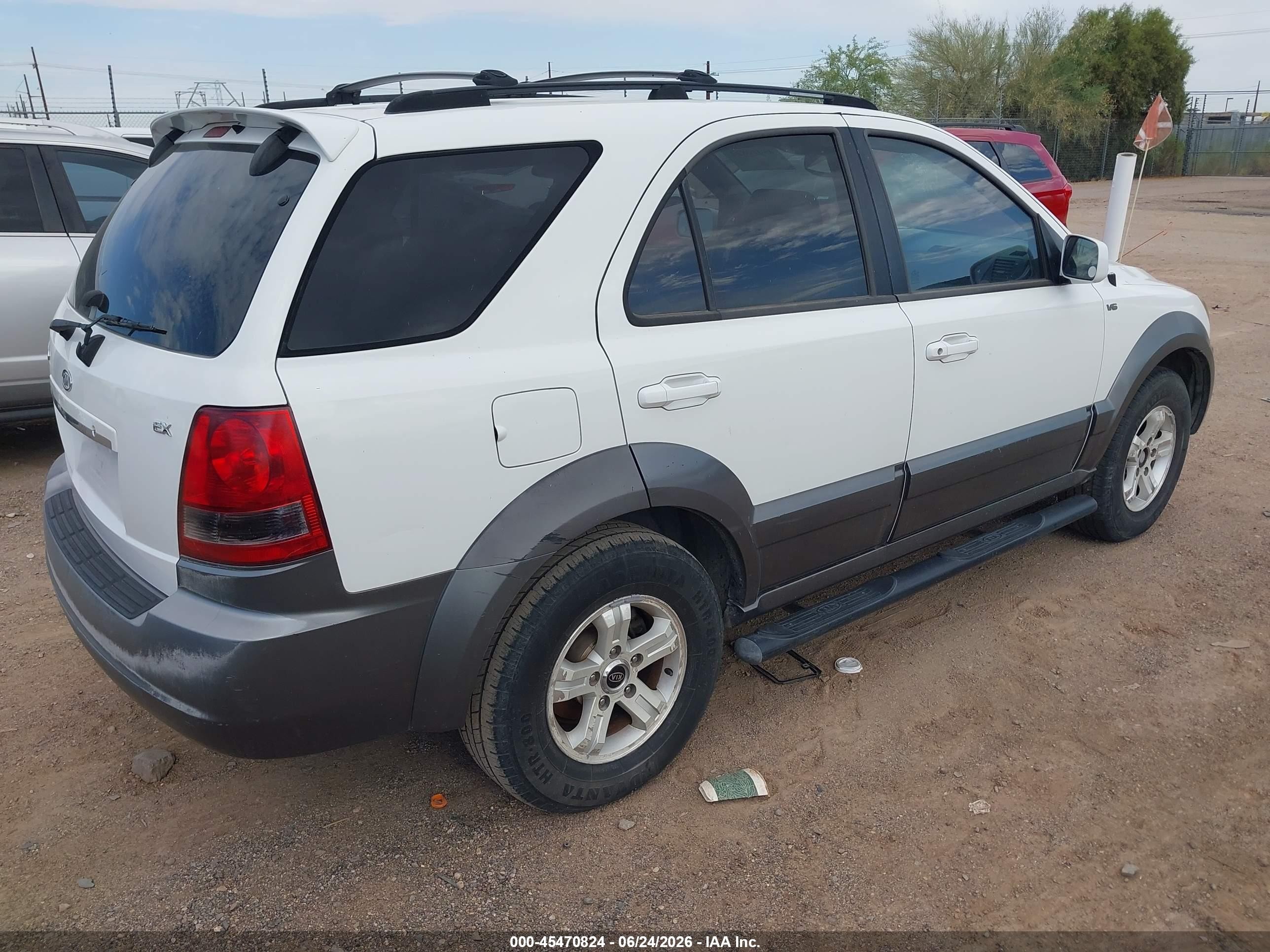 2005 Kia Sorento Ex/lx White vin: KNDJD733555343842