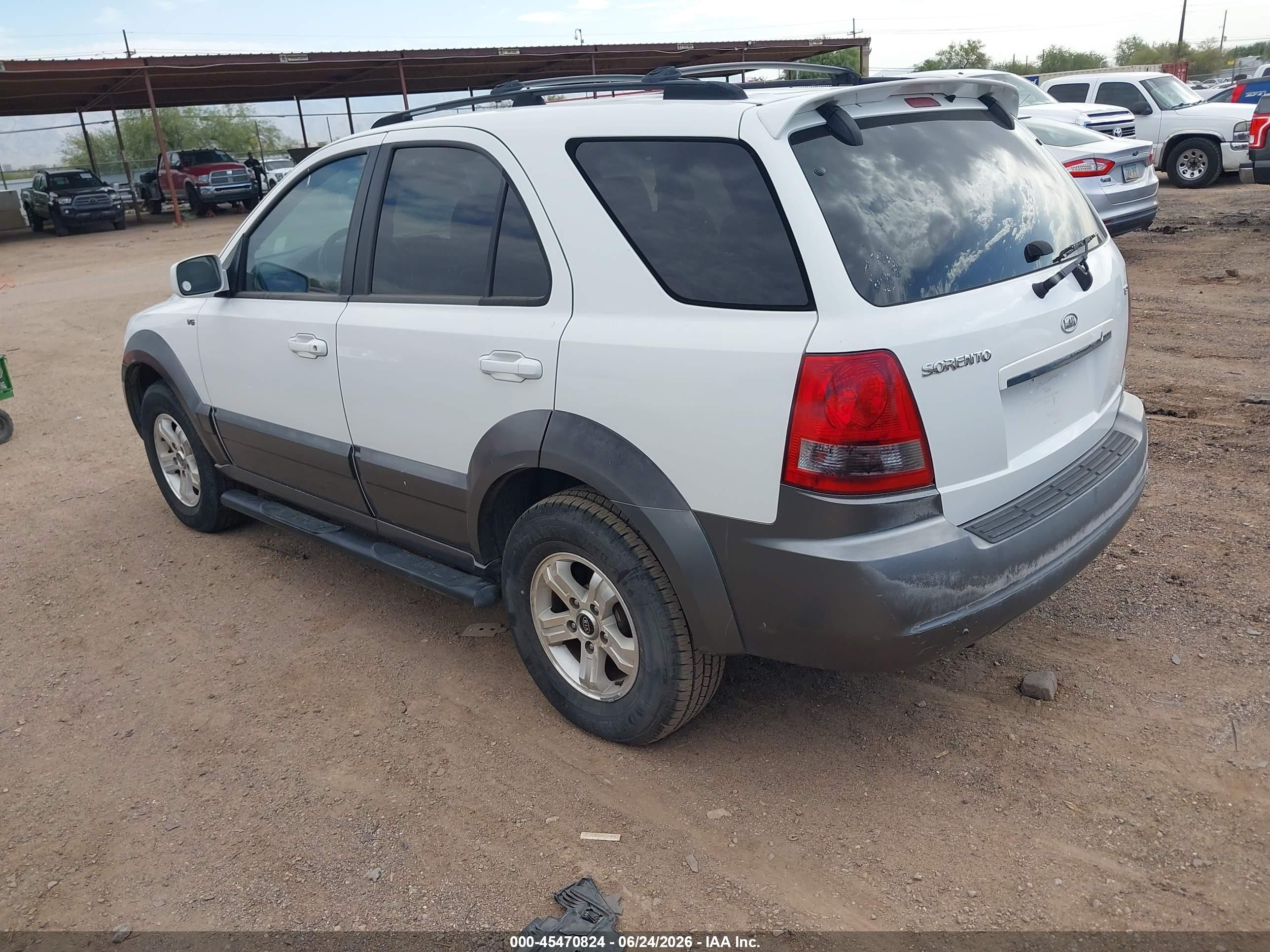 2005 Kia Sorento Ex/lx White vin: KNDJD733555343842