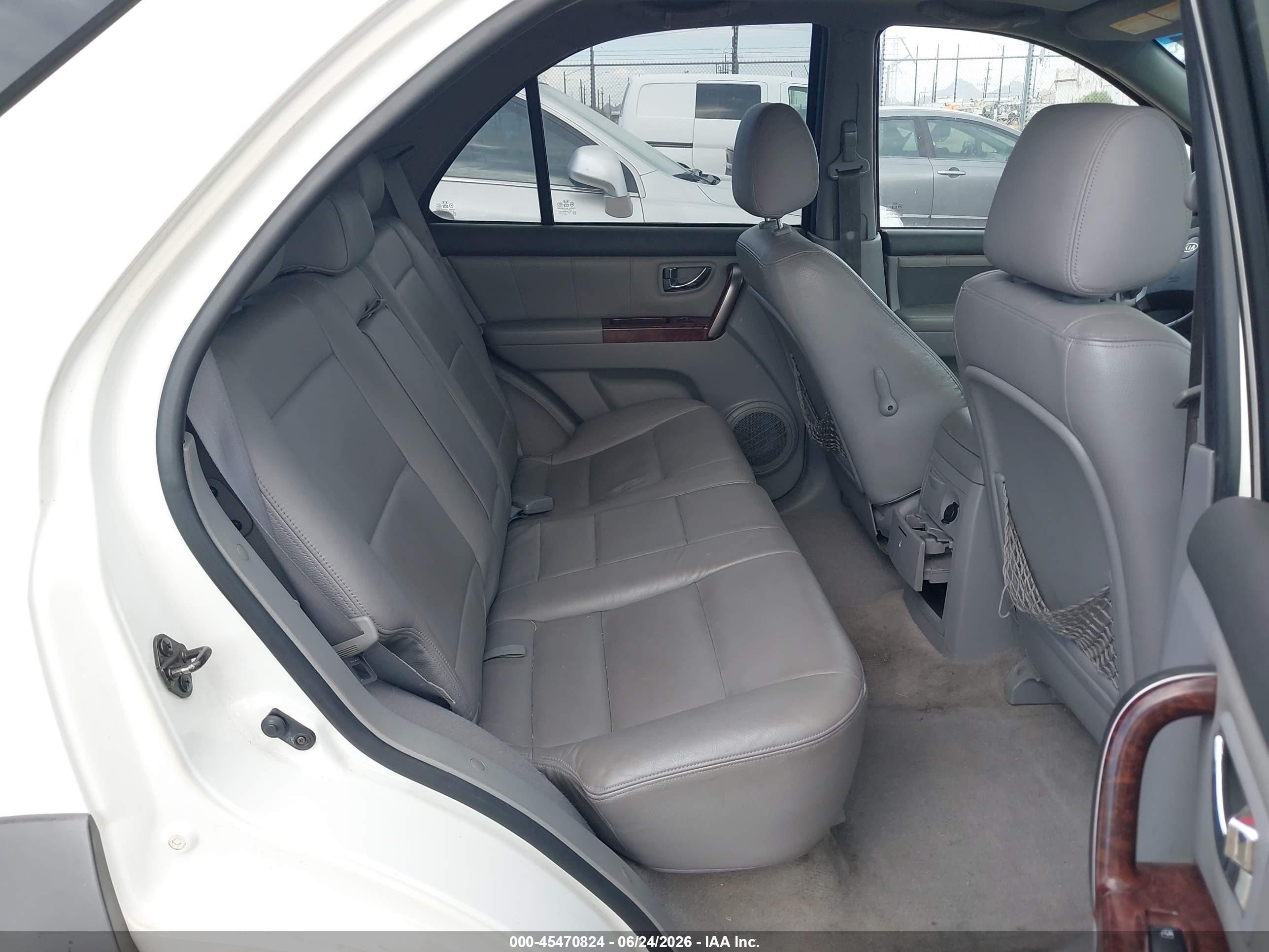 2005 Kia Sorento Ex/lx White vin: KNDJD733555343842