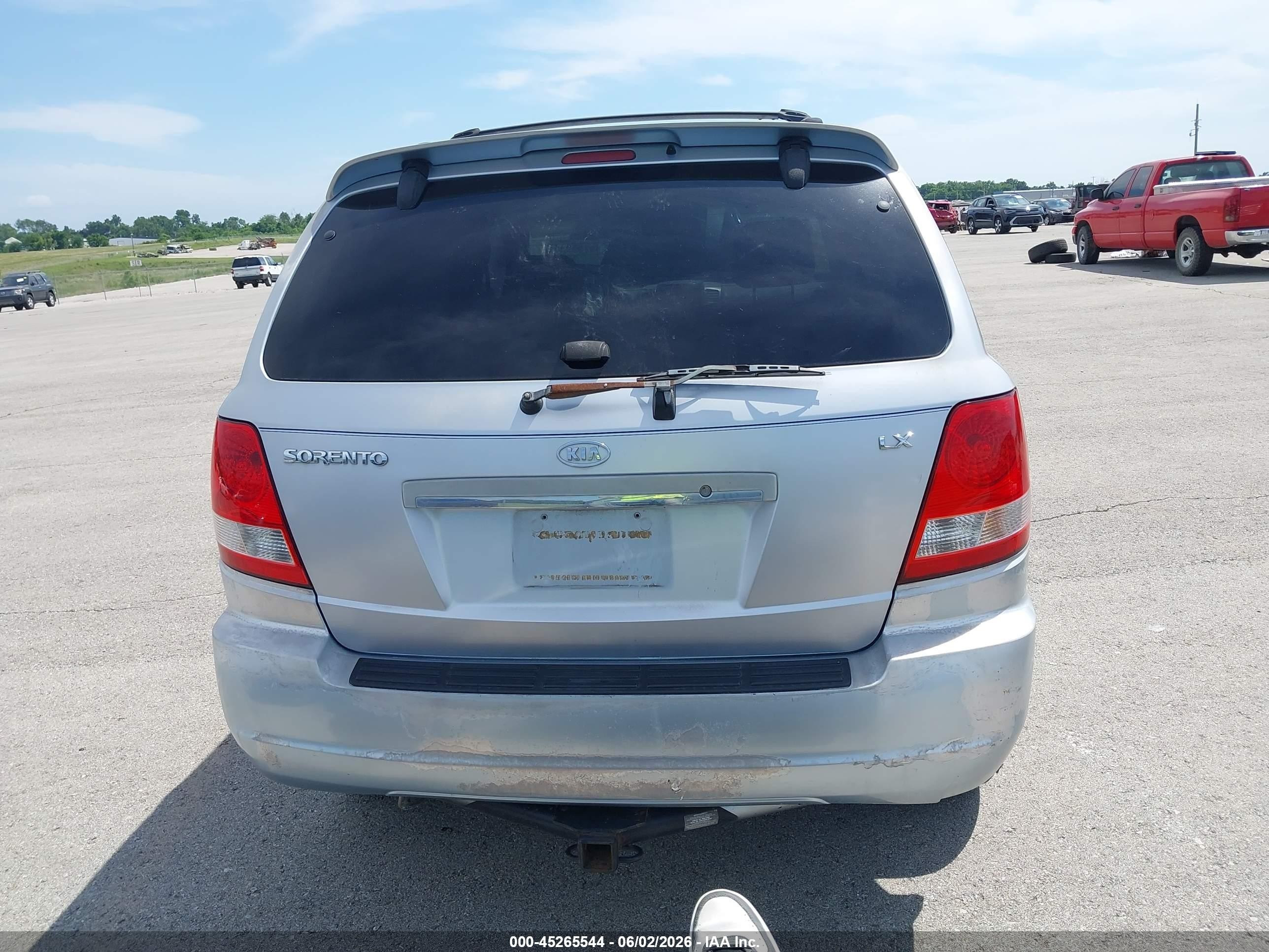 2005 Kia Sorento Ex/lx Серебряный vin: KNDJD733555442452