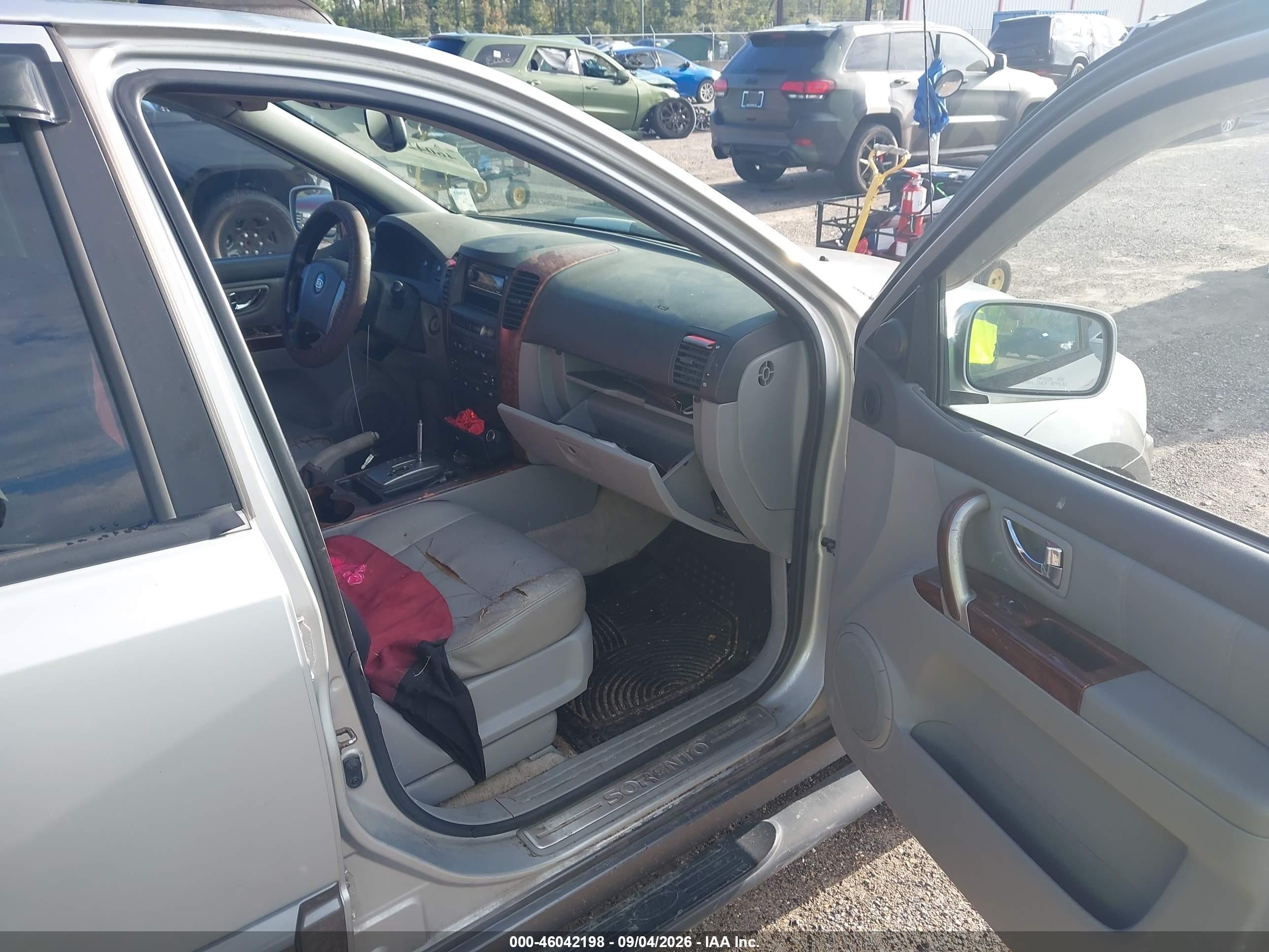 2005 Kia Sorento Ex/lx Silver vin: KNDJD733555493093