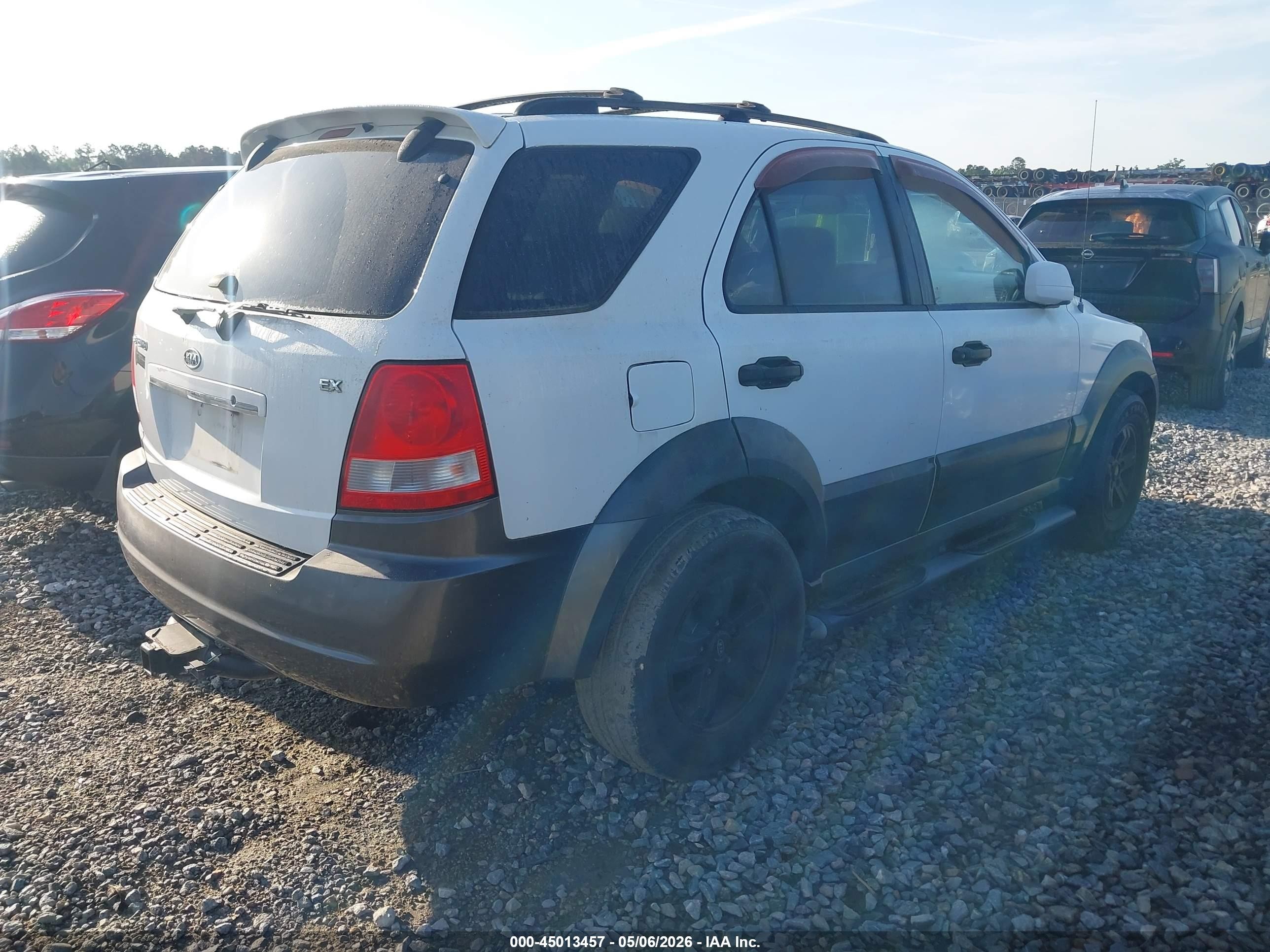 2005 Kia Sorento Ex/lx White vin: KNDJD733655376199