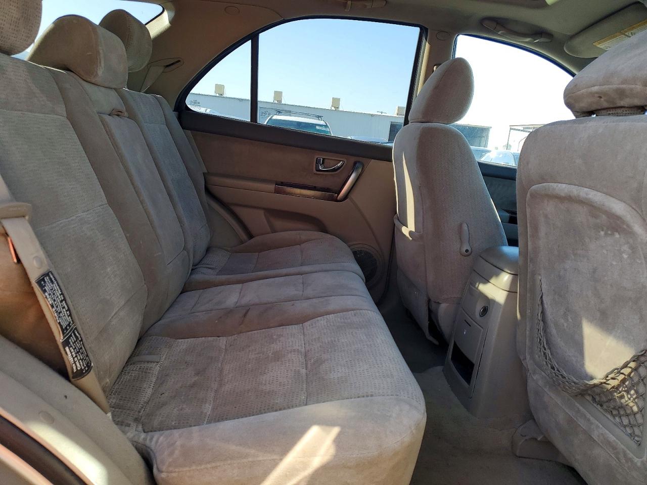 2005 Kia Sorento Lx Tan vin: KNDJD733755365017