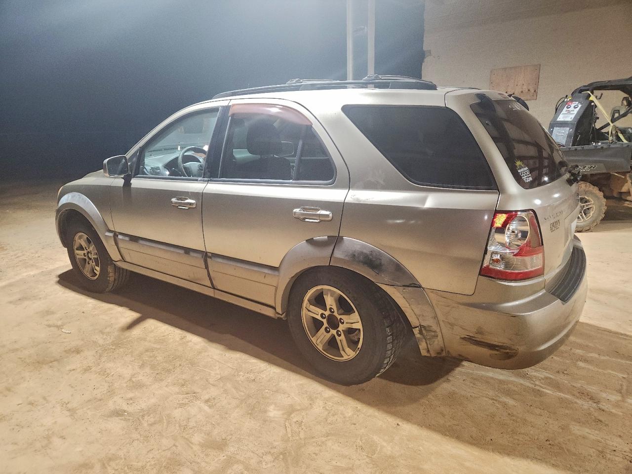 2004 Kia Sorento Ex Gold vin: KNDJD733845322739