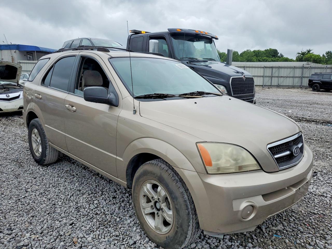 2004 Kia Sorento Lx Желто-коричневый vin: KNDJD733945233438