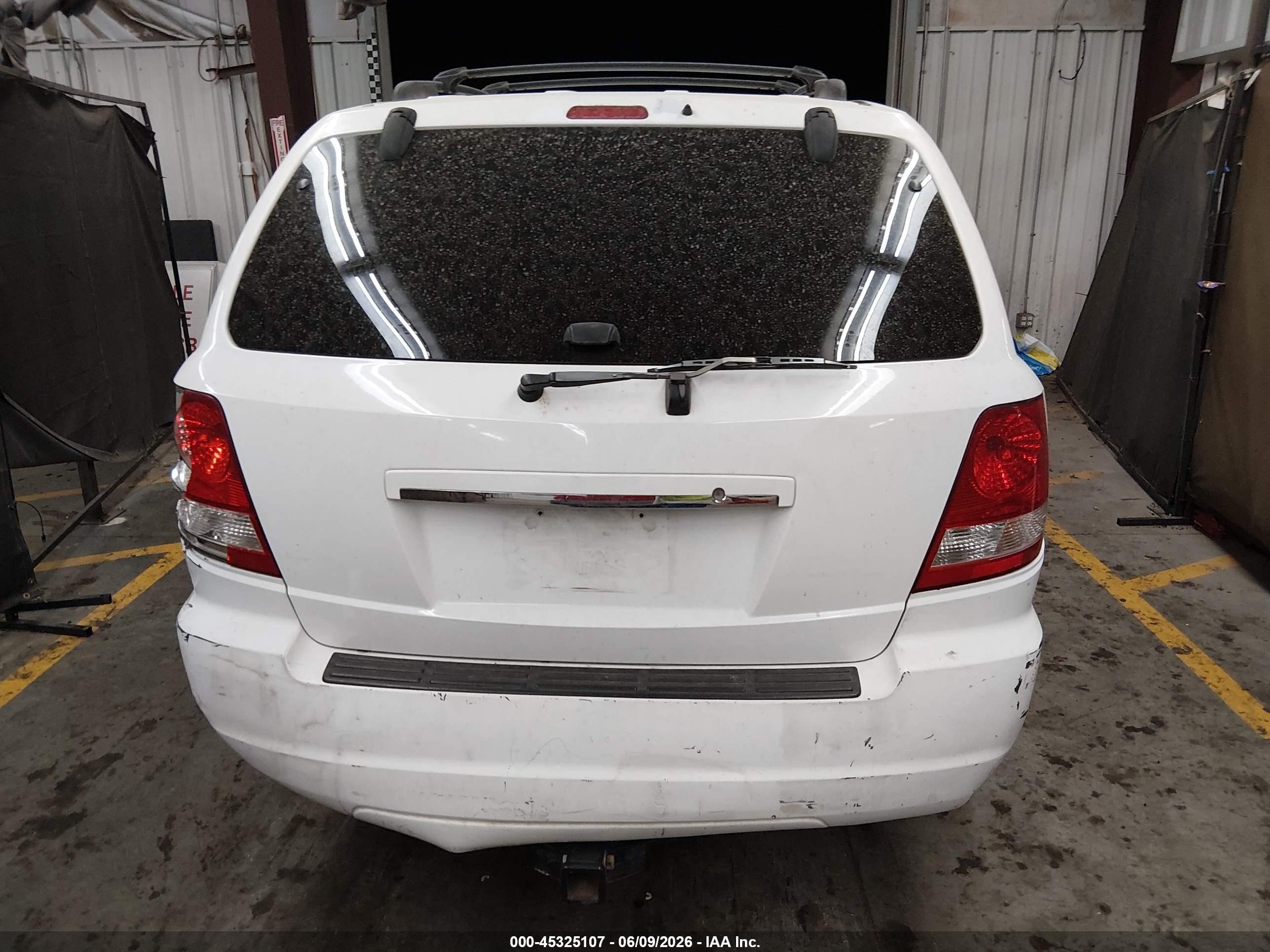 2005 Kia Sorento Ex/lx White vin: KNDJD733X55483918