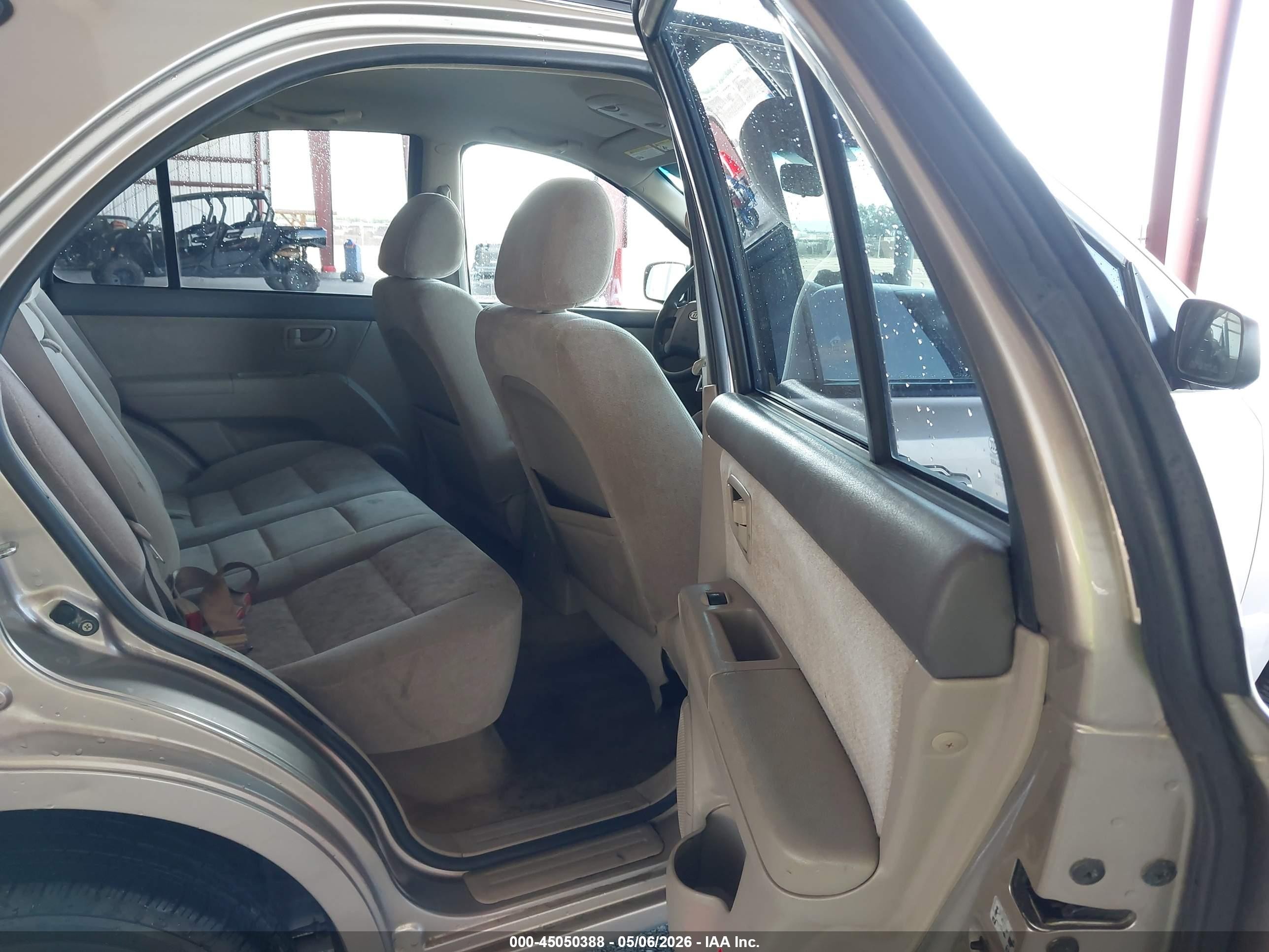2008 Kia Sorento Lx Золотой vin: KNDJD735085764616