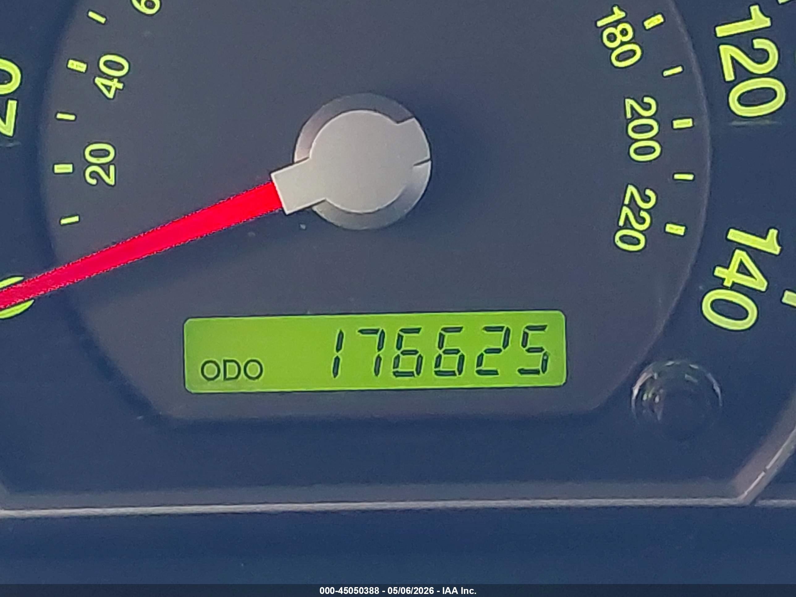 2008 Kia Sorento Lx Золотой vin: KNDJD735085764616