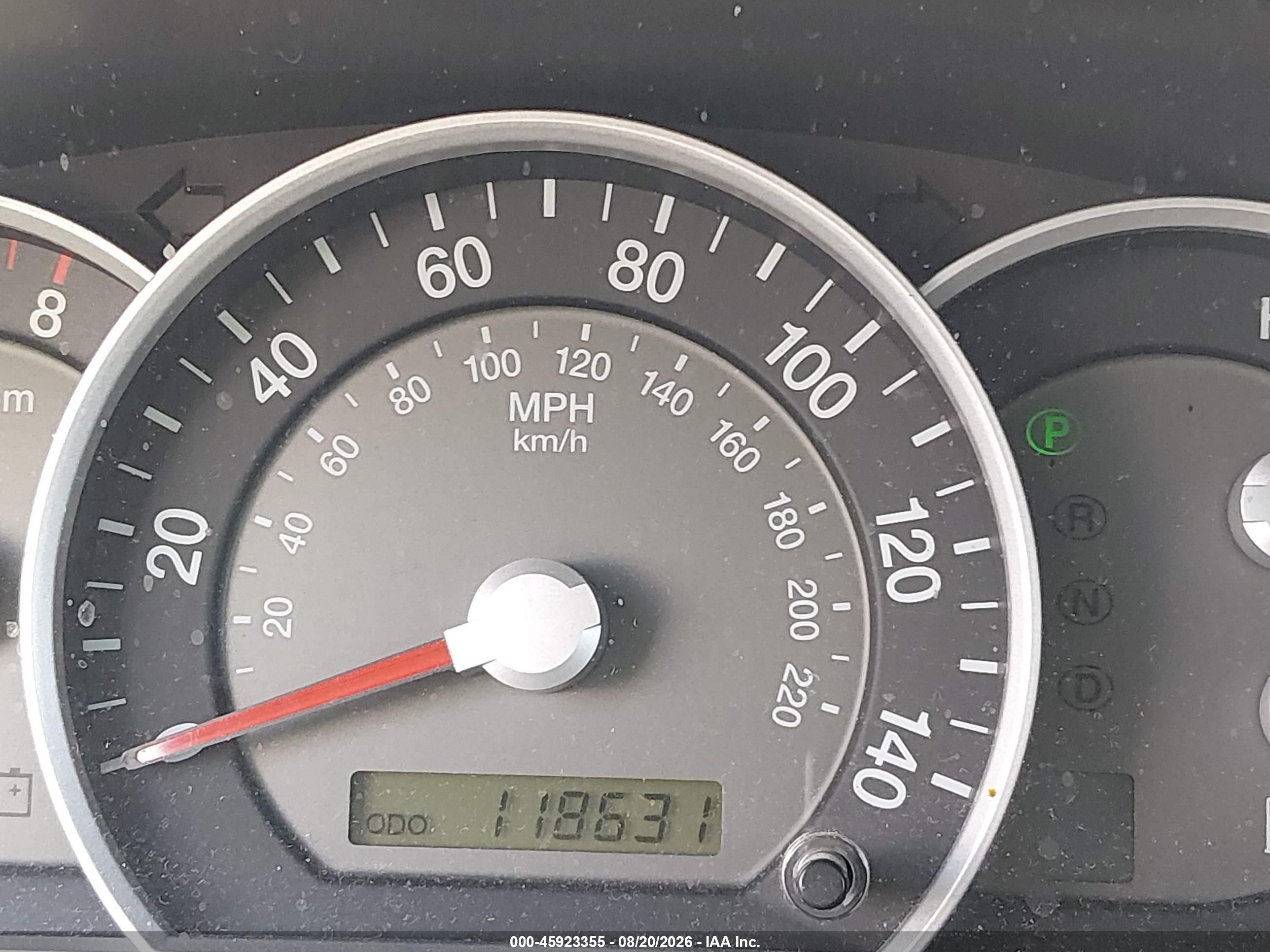 2008 Kia Sorento Lx Base Silver vin: KNDJD735085799530
