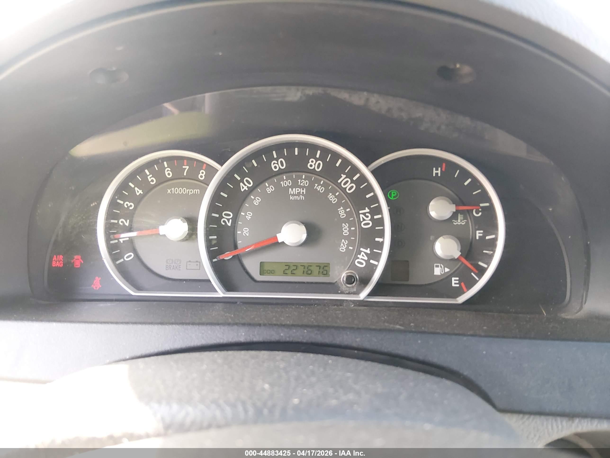 2008 Kia Sorento Lx Red vin: KNDJD735085808646