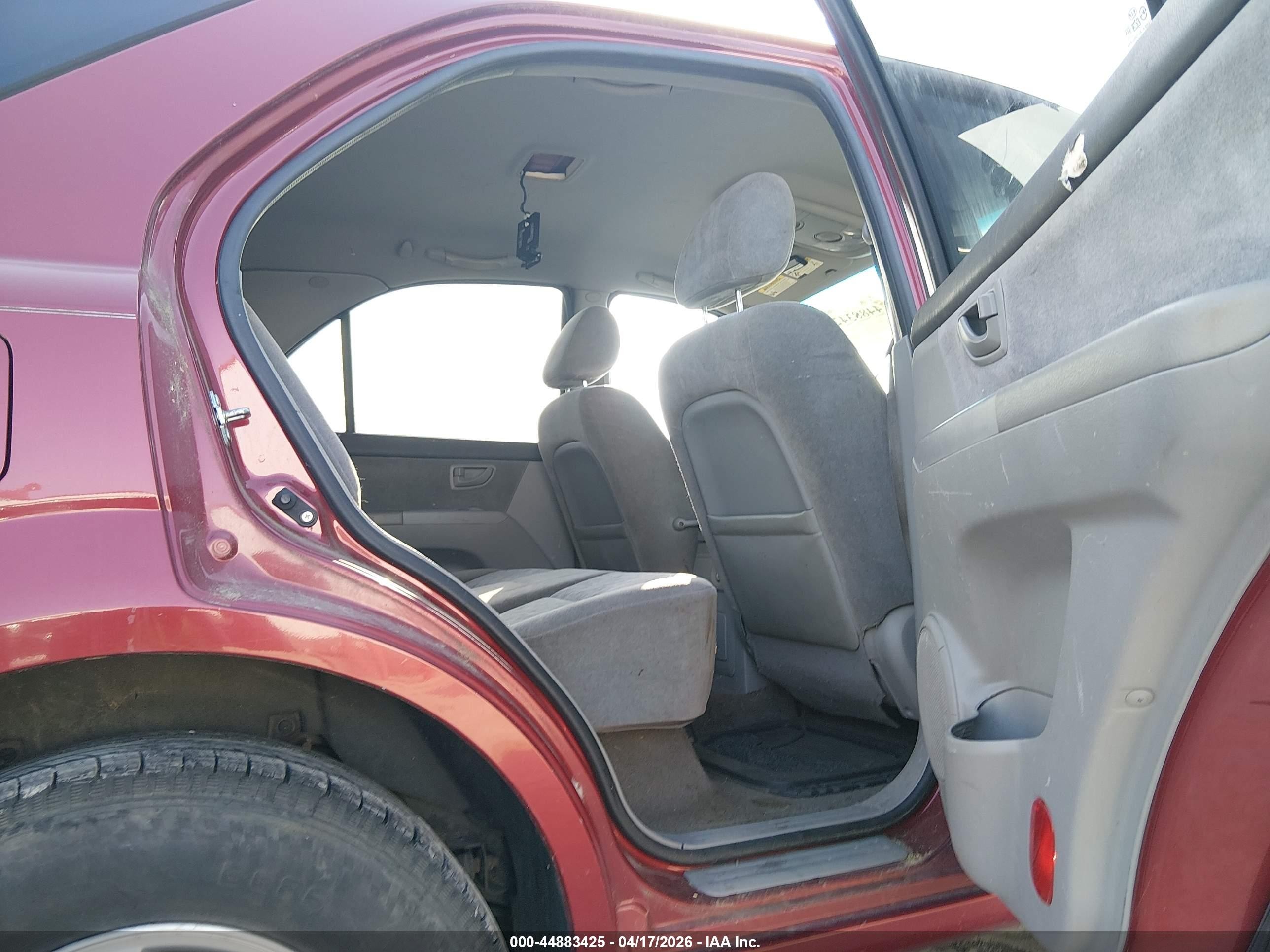 2008 Kia Sorento Lx Red vin: KNDJD735085808646