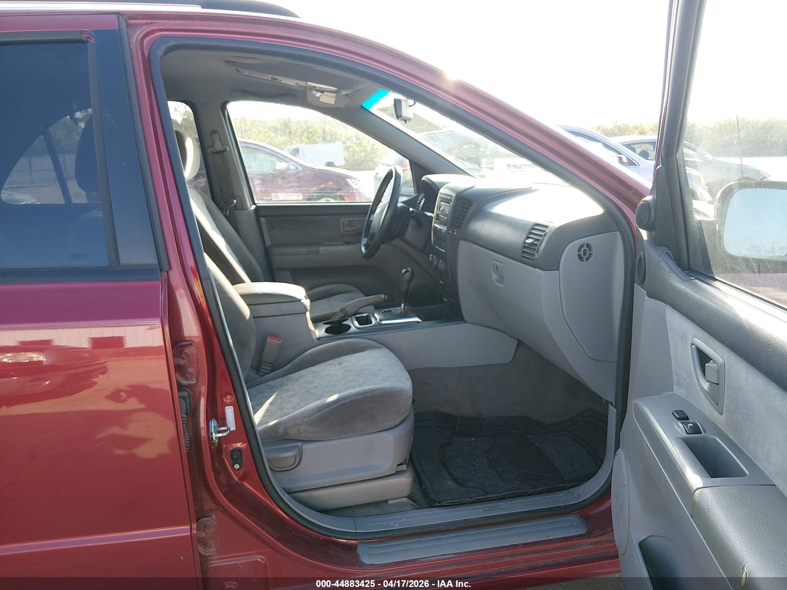2008 Kia Sorento Lx Red vin: KNDJD735085808646