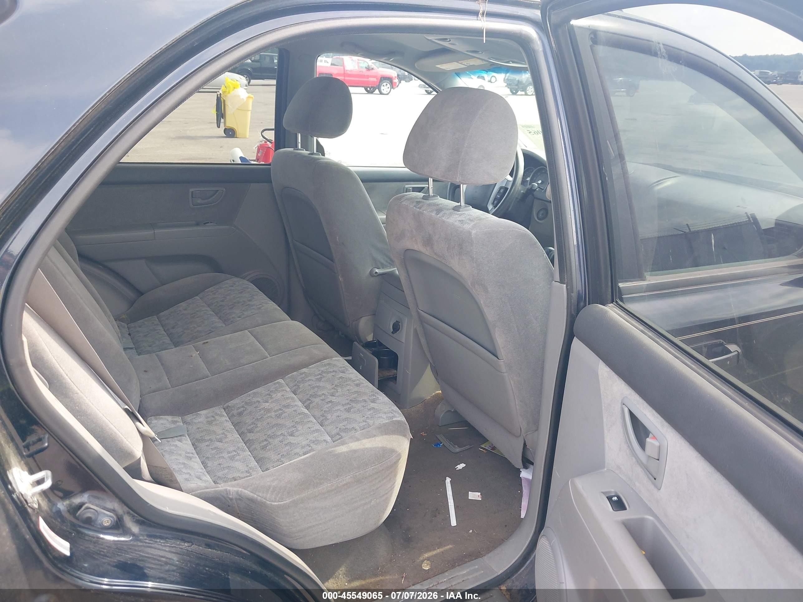 2008 Kia Sorento Lx Blue vin: KNDJD735185853160