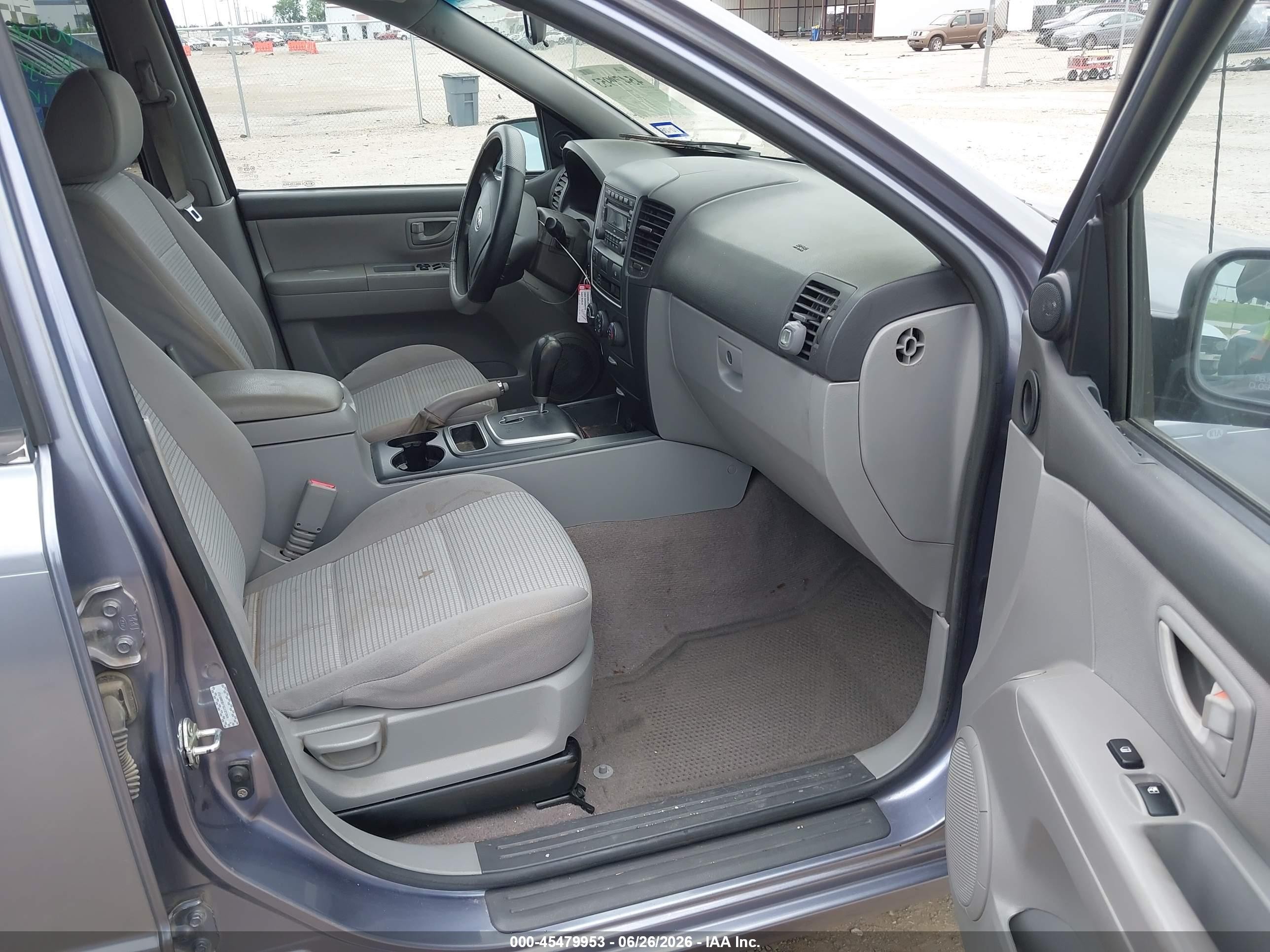 2009 Kia Sorento Lx Base Gray vin: KNDJD735195888752