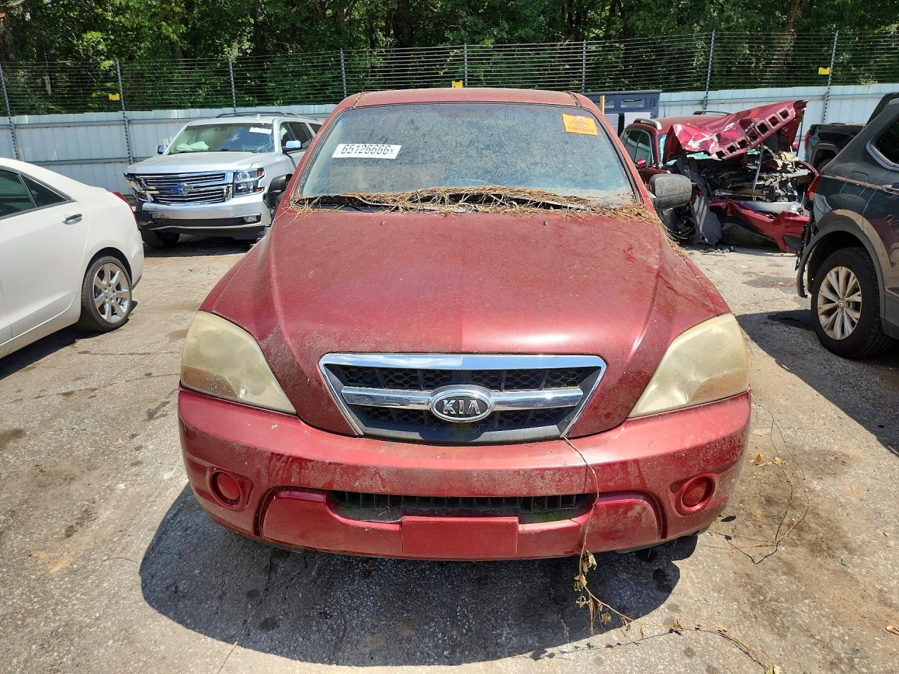 2009 Kia Sorento Base Red vin: KNDJD735195889710