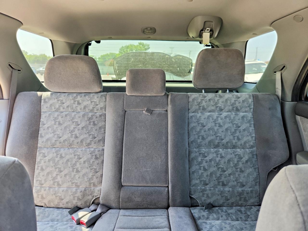2008 Kia Sorento Base Black vin: KNDJD735285846797