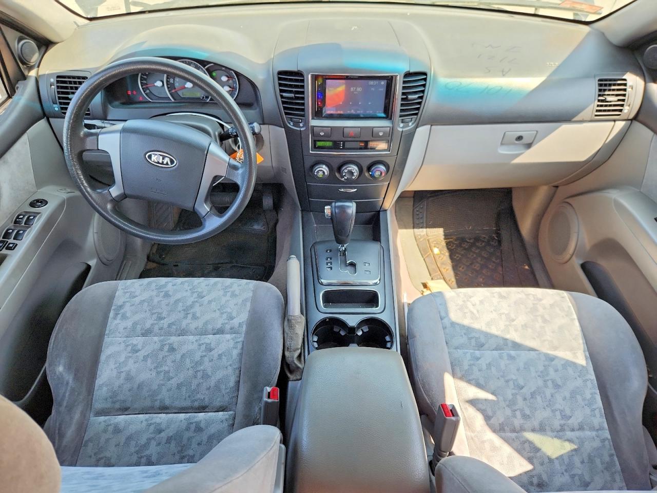2008 Kia Sorento Base Black vin: KNDJD735285846797