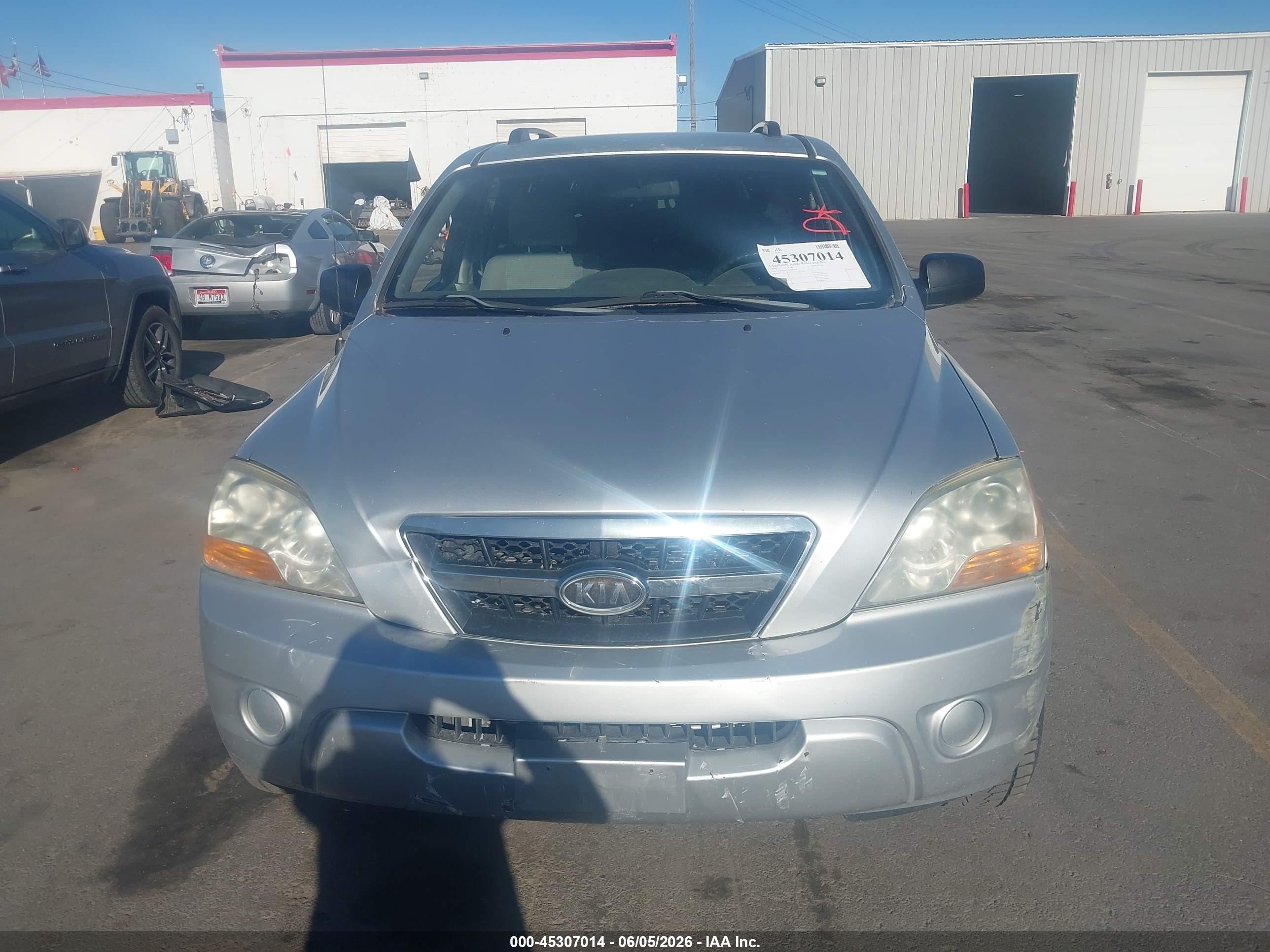 2009 Kia Sorento Lx Silver vin: KNDJD735295881616