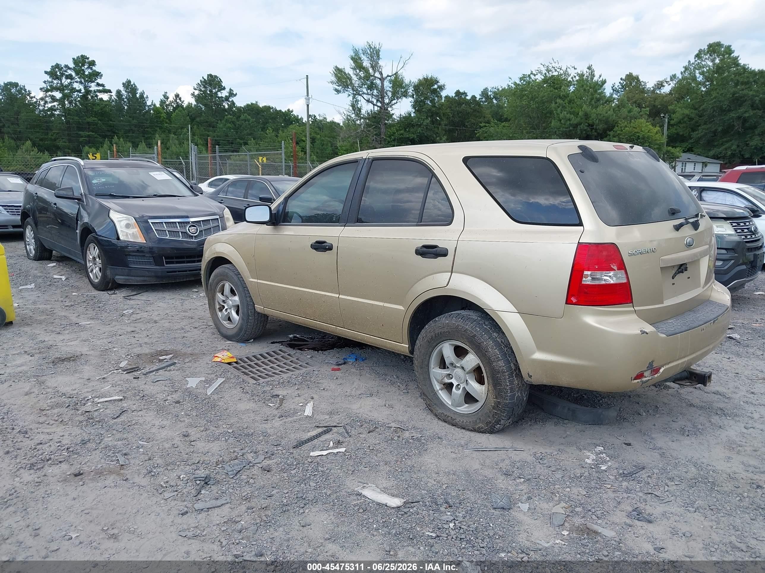 2009 Kia Sorento Lx Base Gold vin: KNDJD735295888789