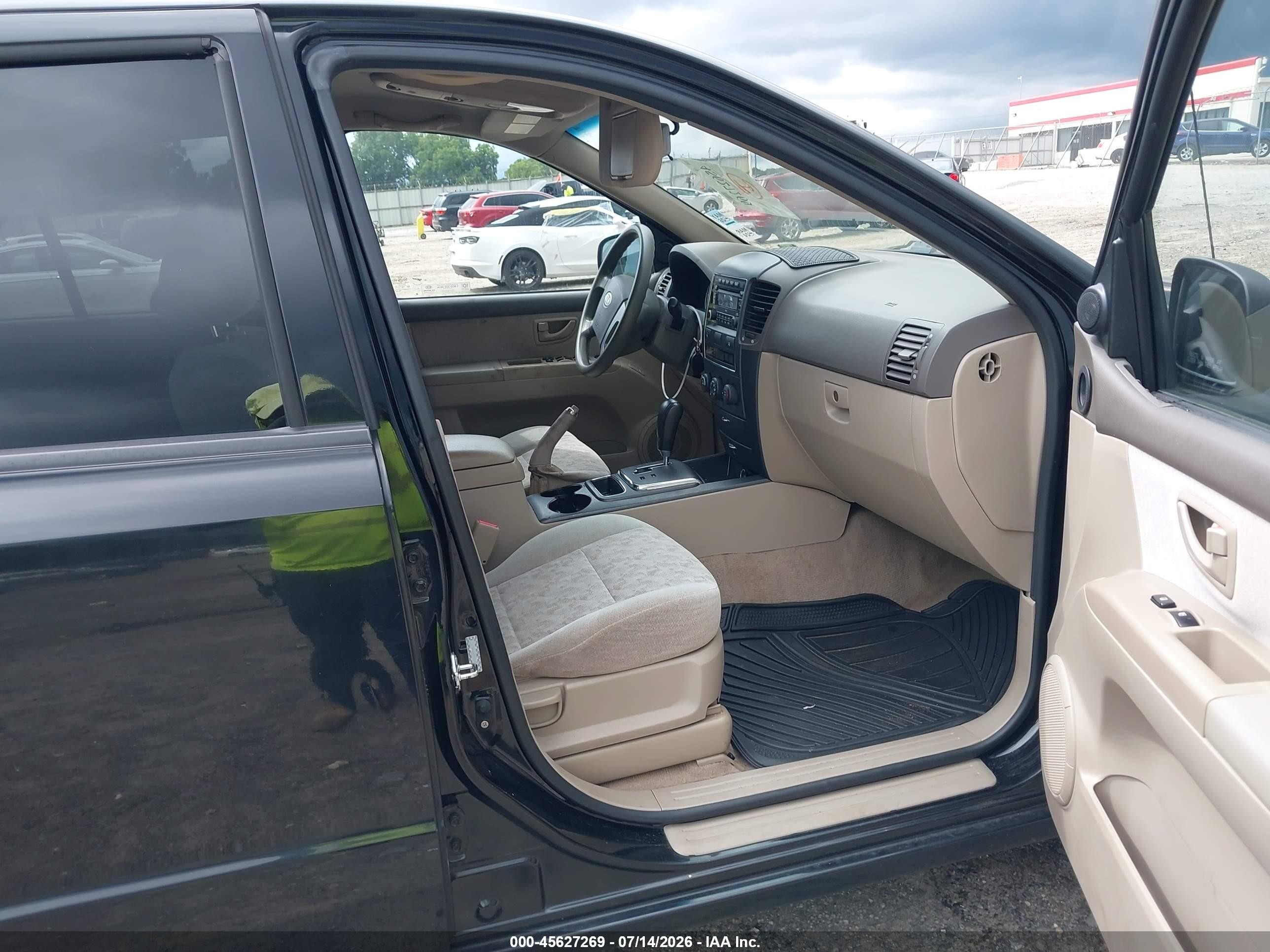 2008 Kia Sorento Lx Base Black vin: KNDJD735385813677