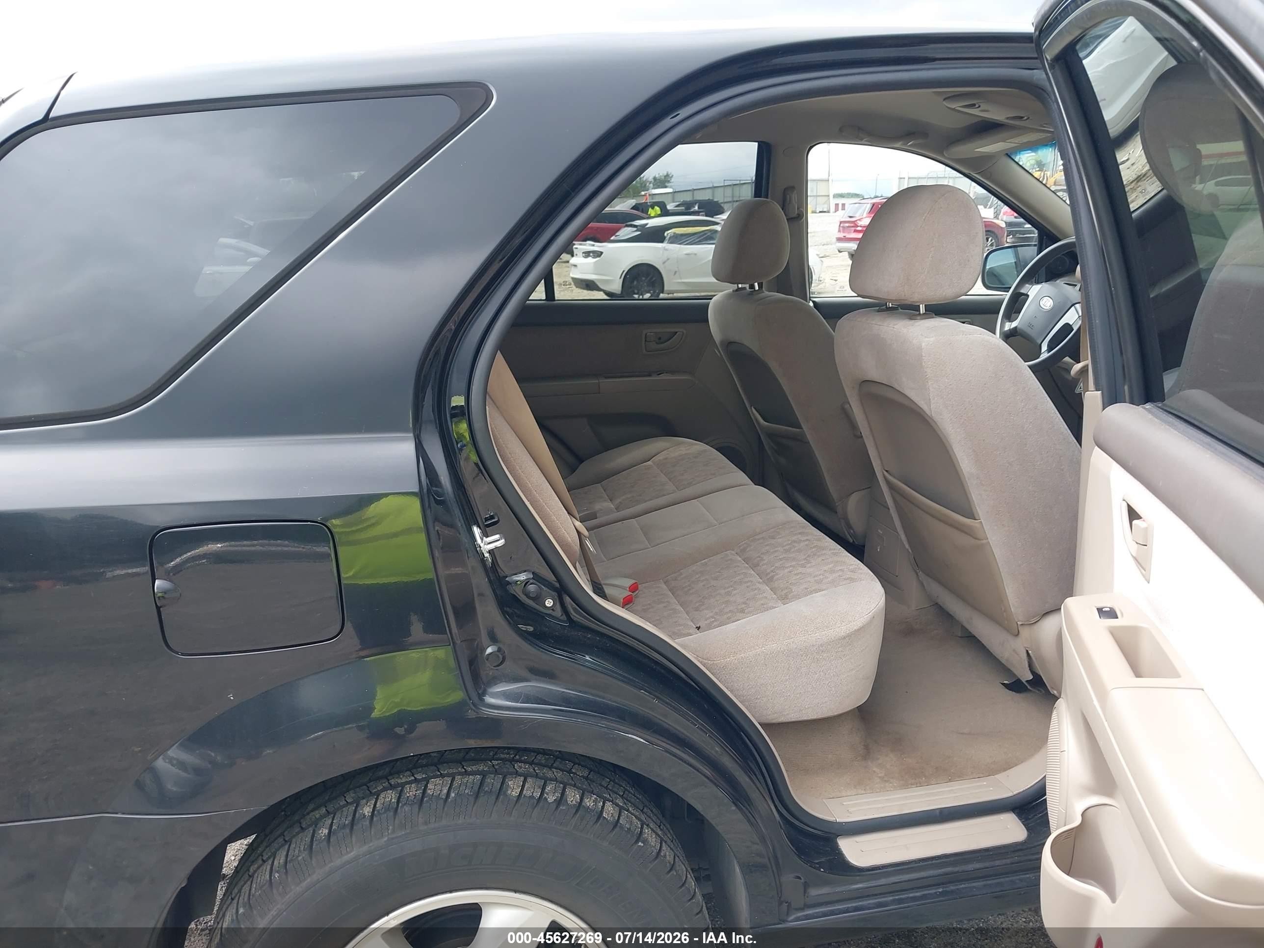 2008 Kia Sorento Lx Base Black vin: KNDJD735385813677