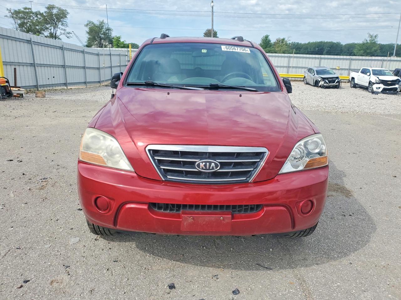 2008 Kia Sorento Base Maroon vin: KNDJD735485806155