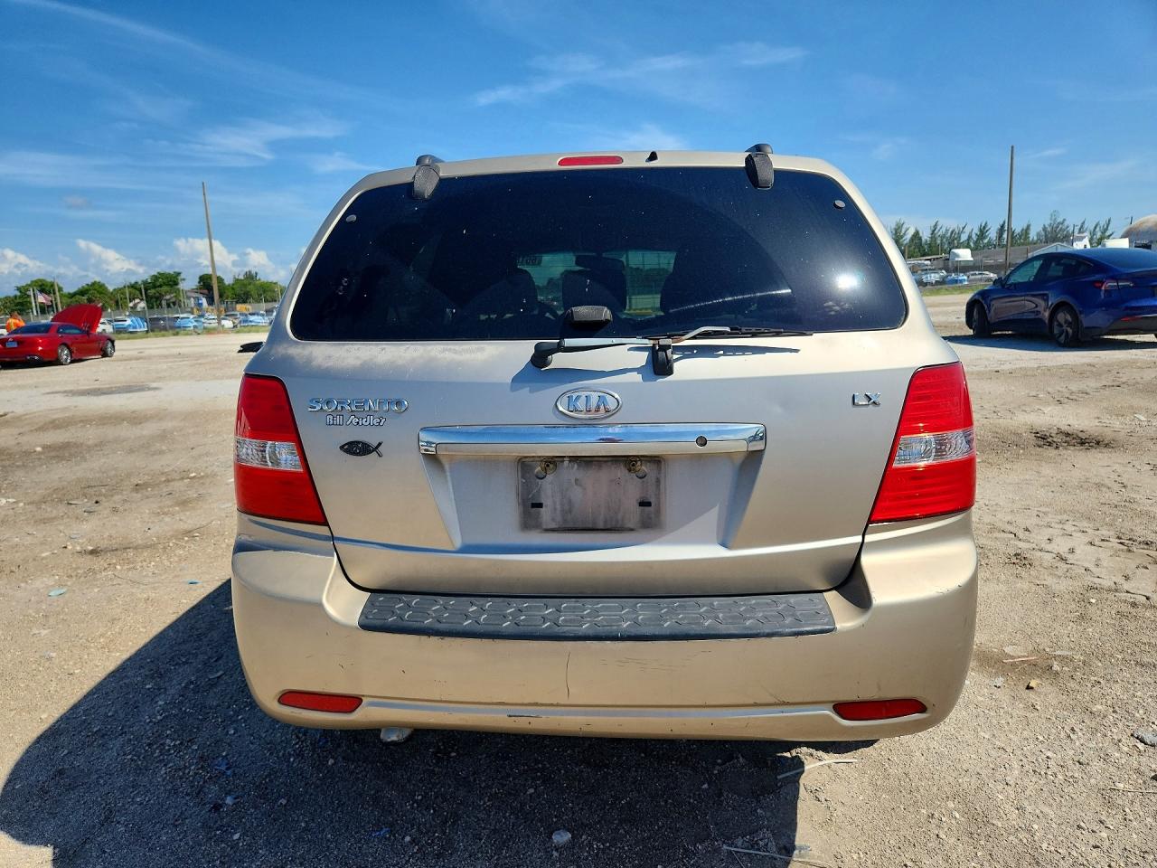 2008 Kia Sorento Base Tan vin: KNDJD735485842847