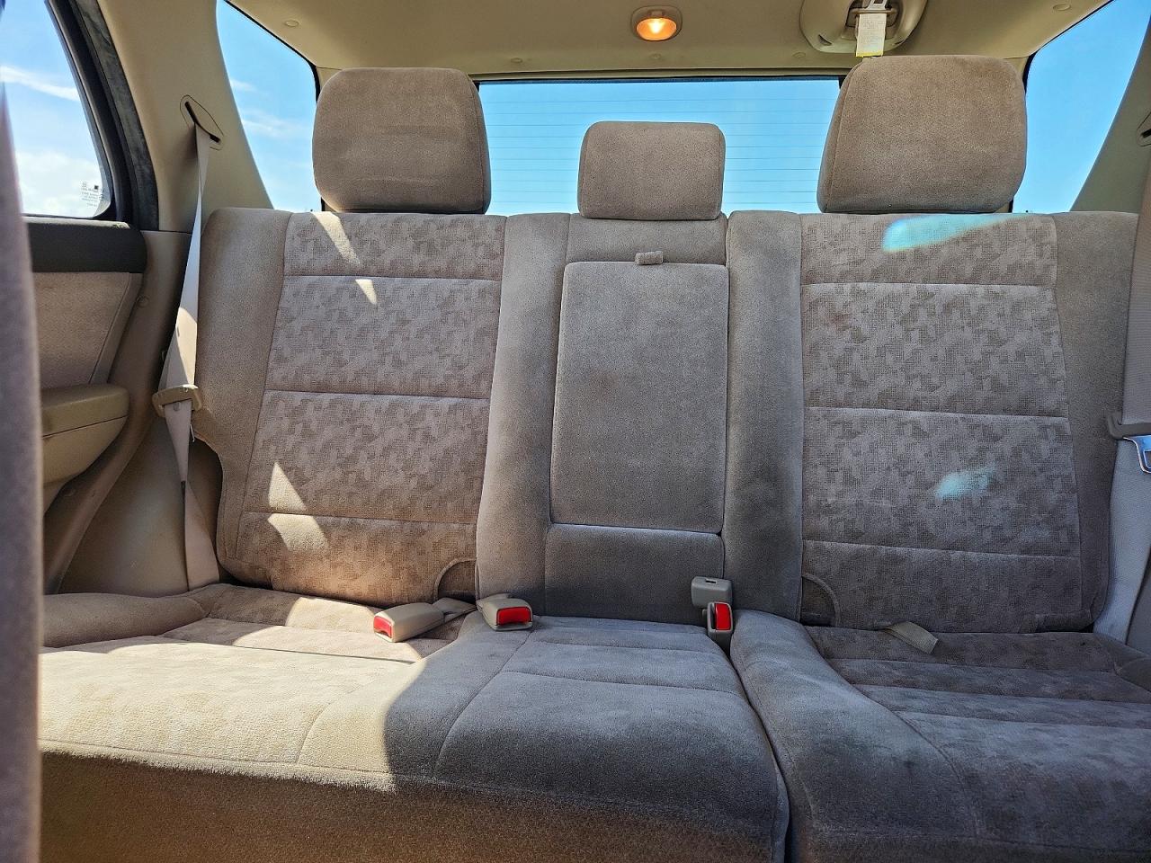 2008 Kia Sorento Base Tan vin: KNDJD735485842847