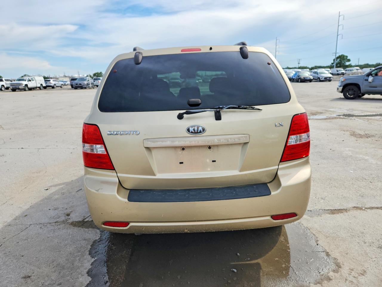 2009 Kia Sorento Lx Gold vin: KNDJD735495895582