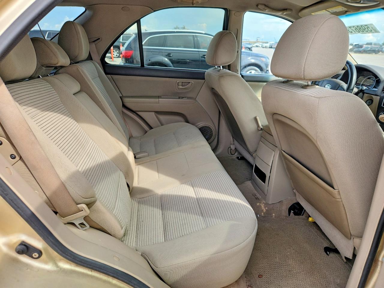 2009 Kia Sorento Lx Gold vin: KNDJD735495895582