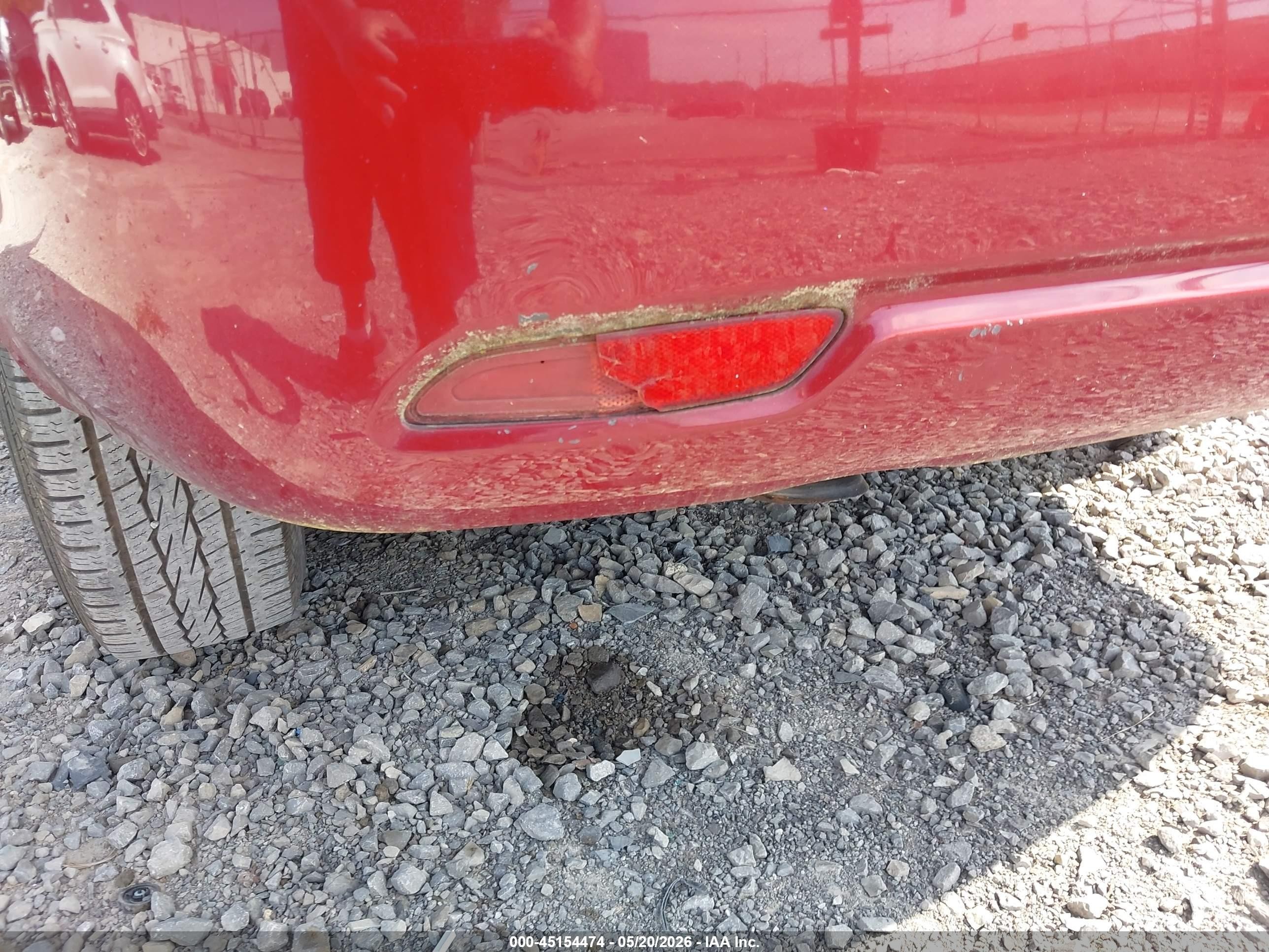 2008 Kia Sorento Lx Red vin: KNDJD735685803046