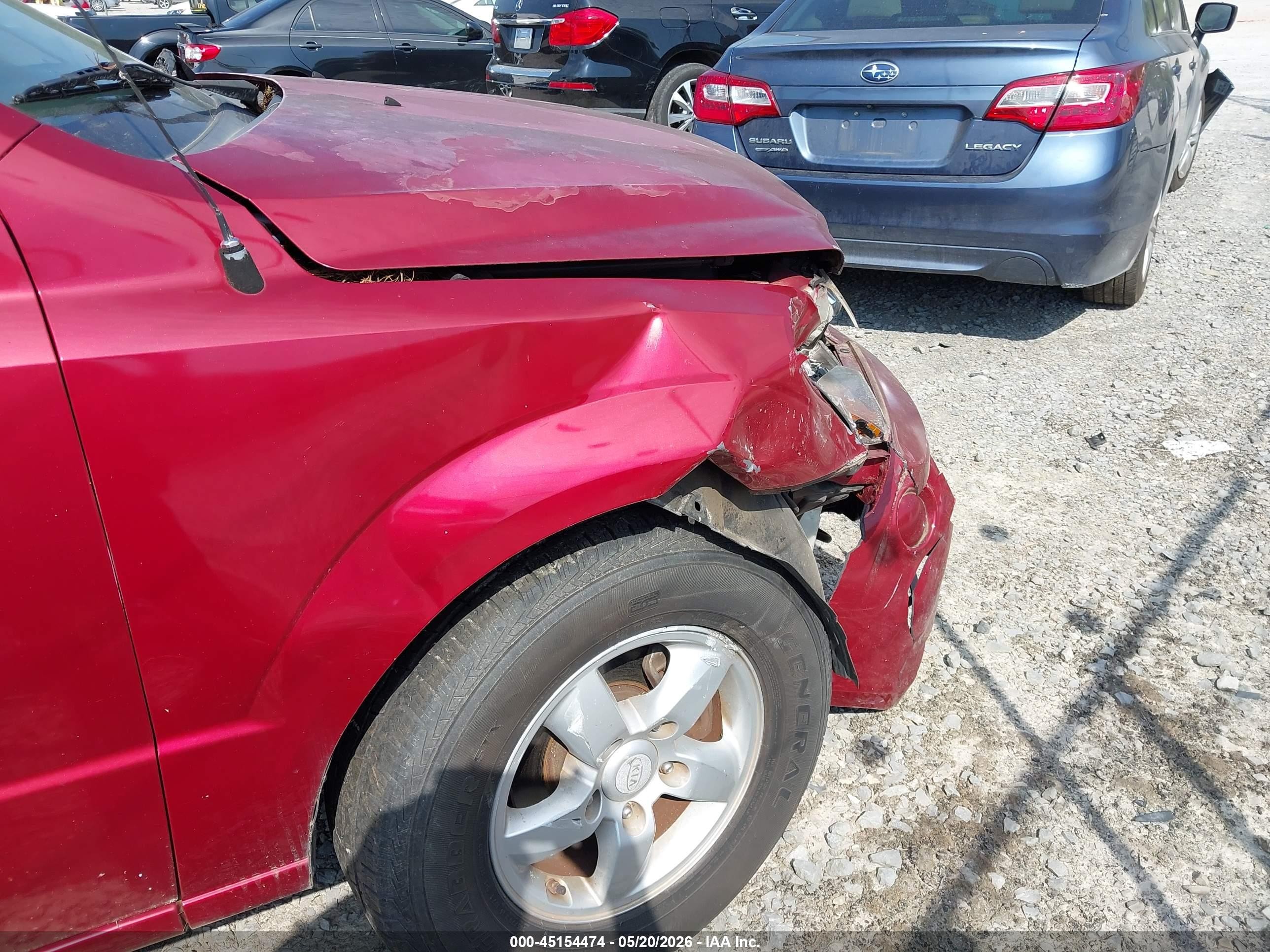 2008 Kia Sorento Lx Red vin: KNDJD735685803046