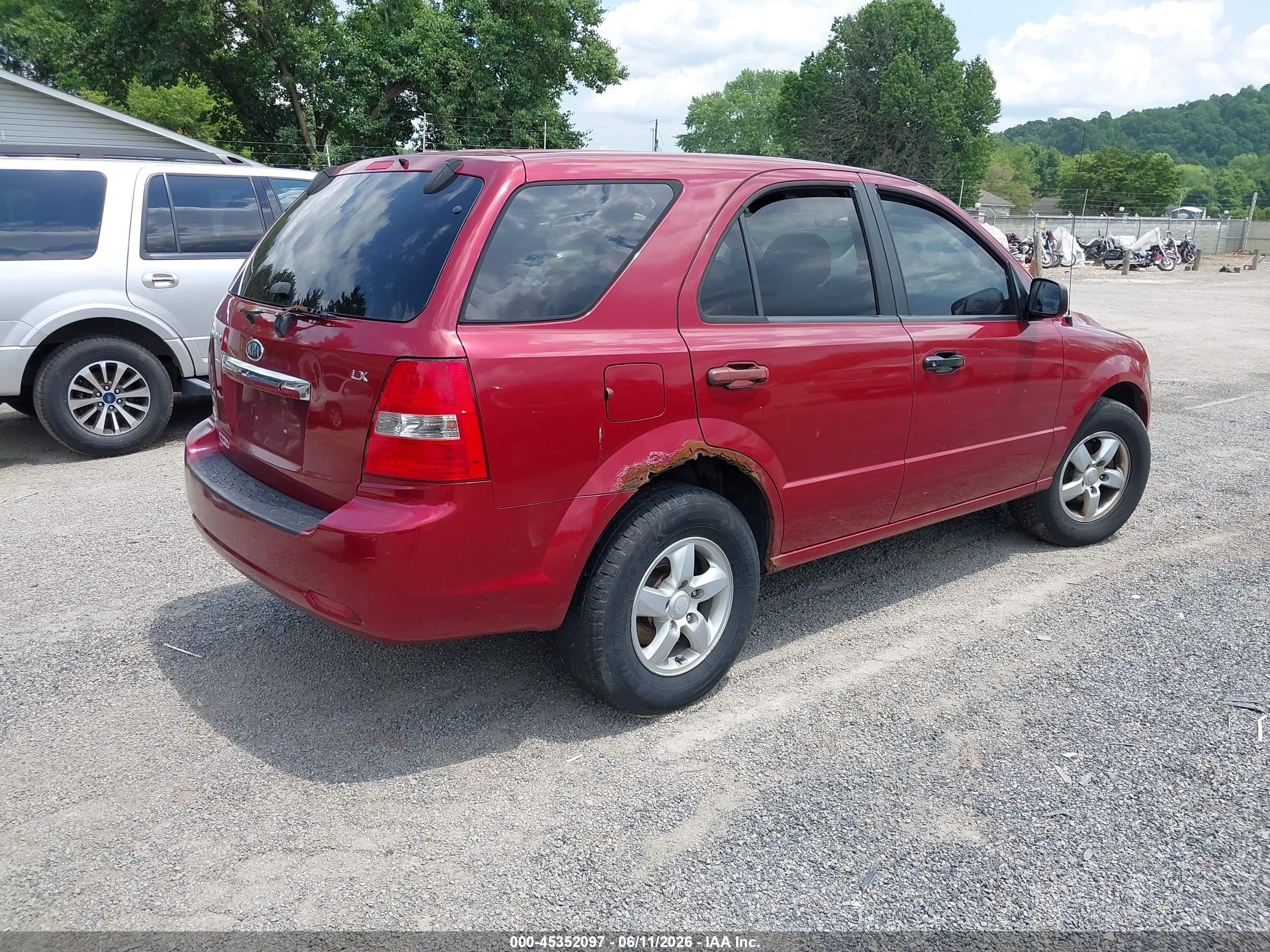 2008 Kia Sorento Lx Base Red vin: KNDJD735685837858