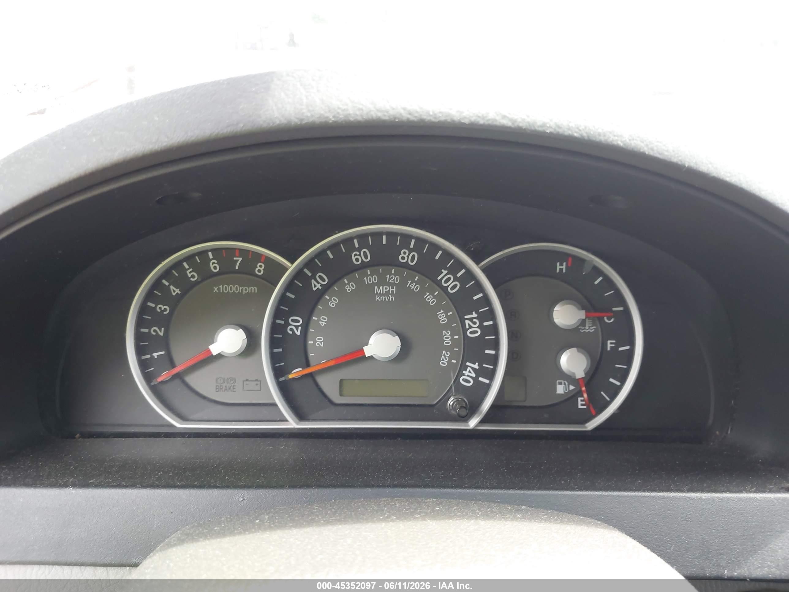 2008 Kia Sorento Lx Base Red vin: KNDJD735685837858
