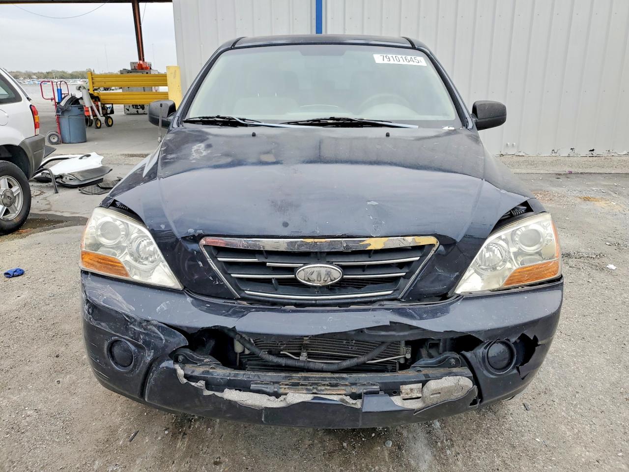 2008 Kia Sorento Base Blue vin: KNDJD735685857124